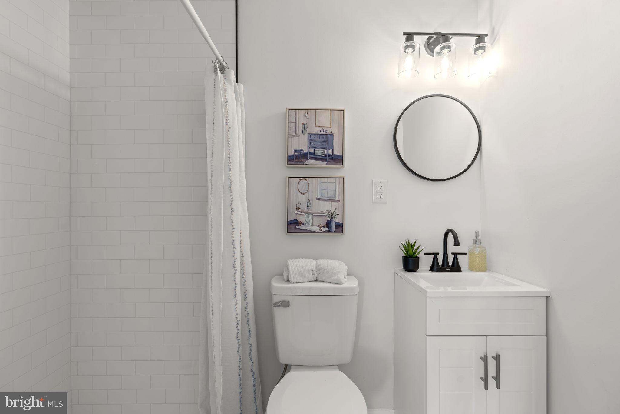 FOUR SEASONS ESTATES - Residential