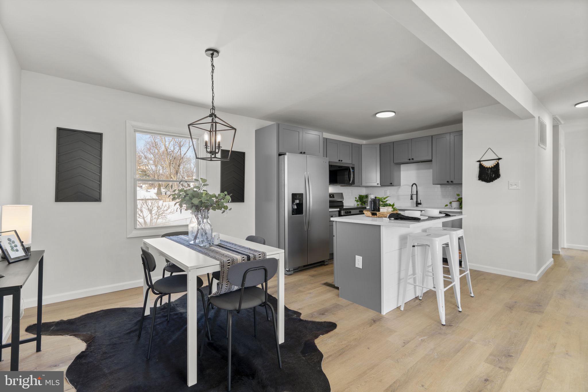 FOUR SEASONS ESTATES - Residential