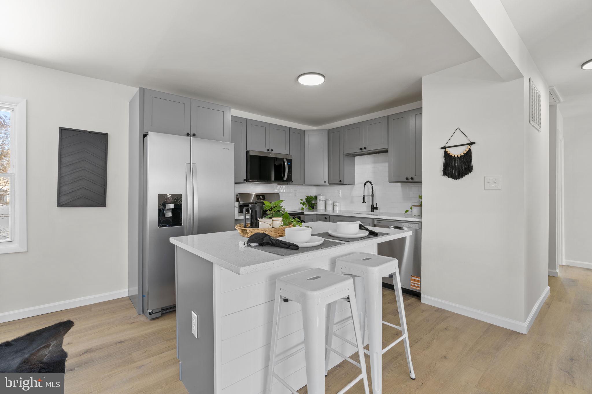 FOUR SEASONS ESTATES - Residential