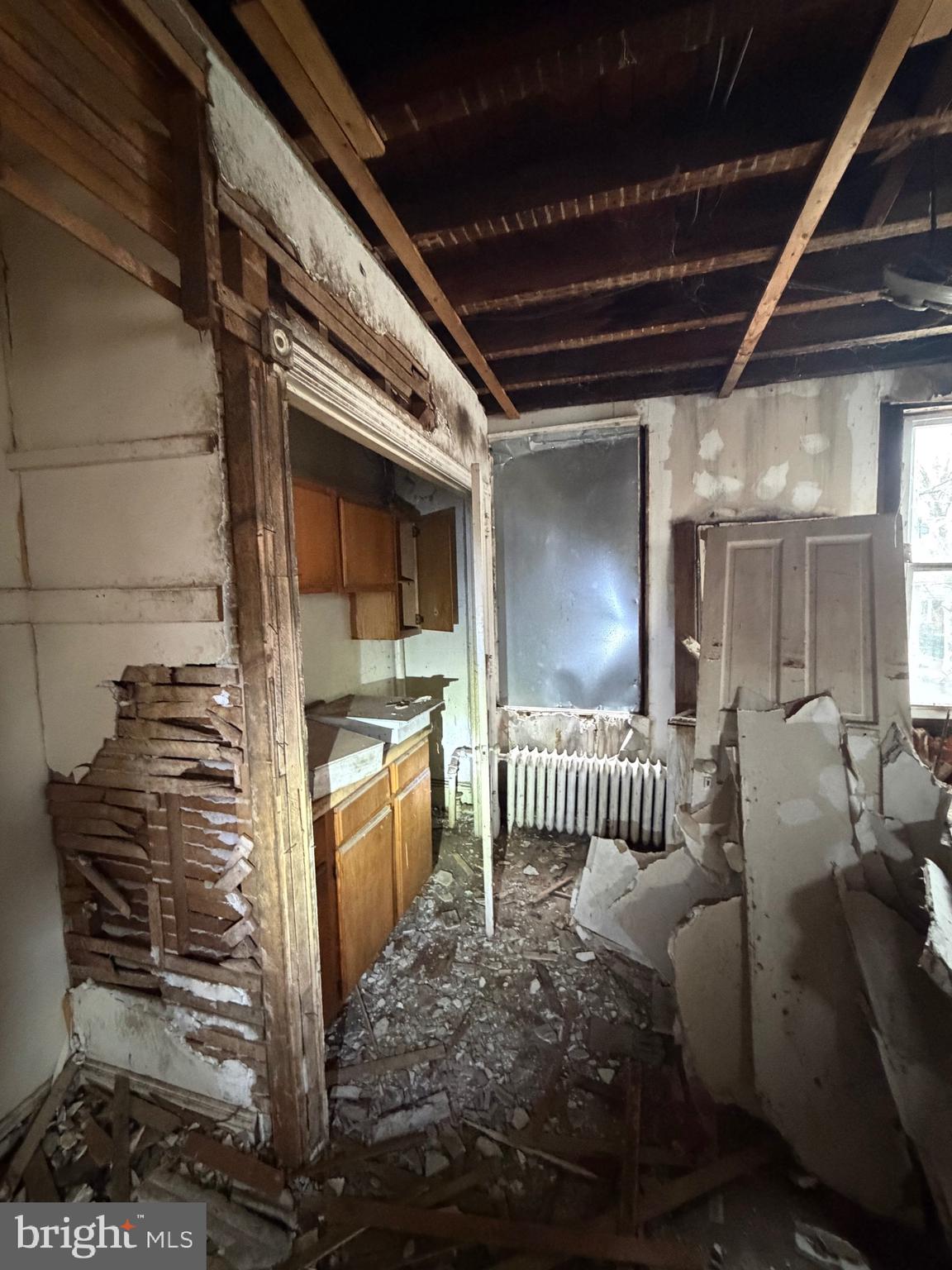 FRANKFORD - Commercial Sale