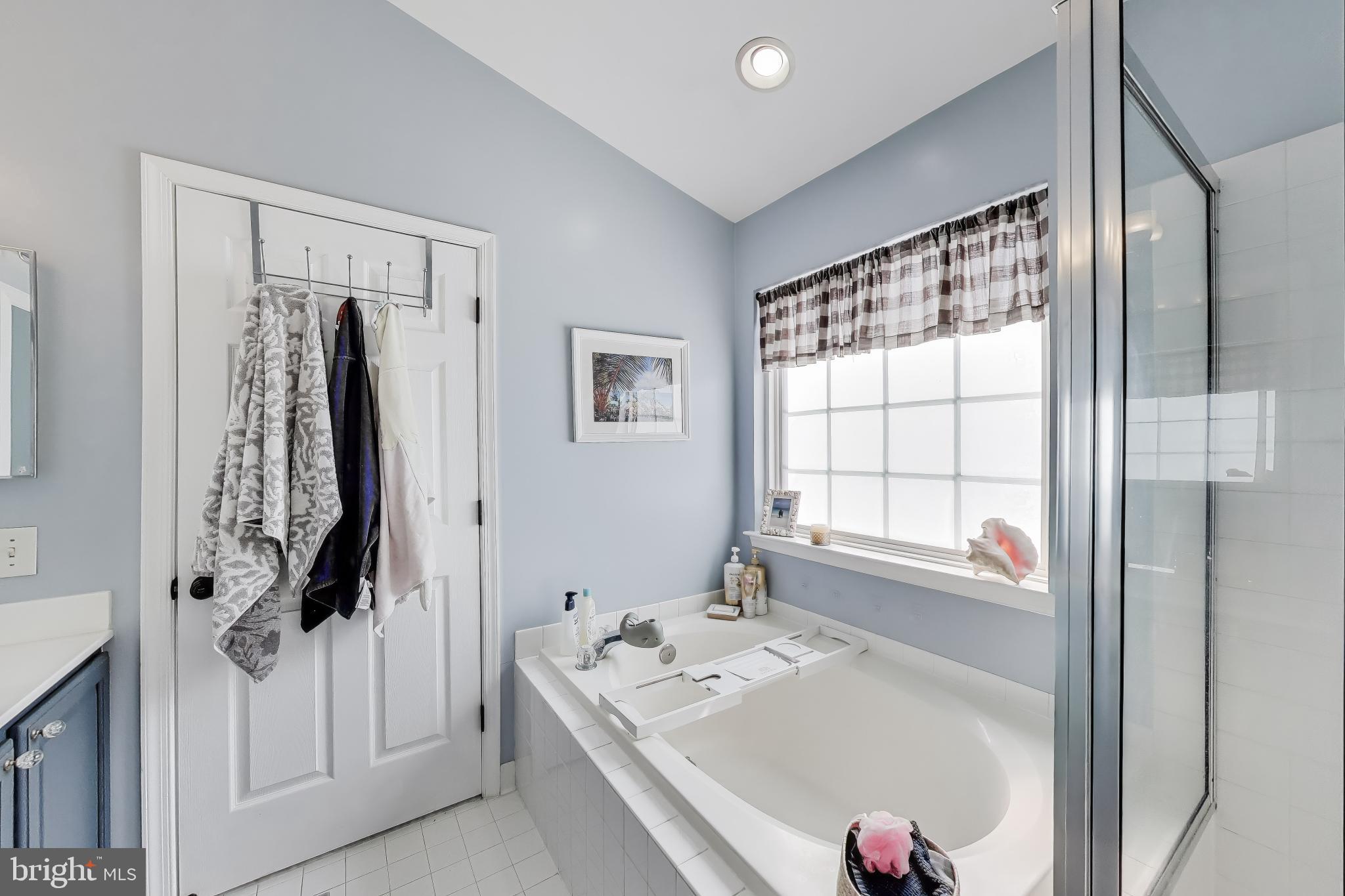 PINEY ORCHARD - Residential