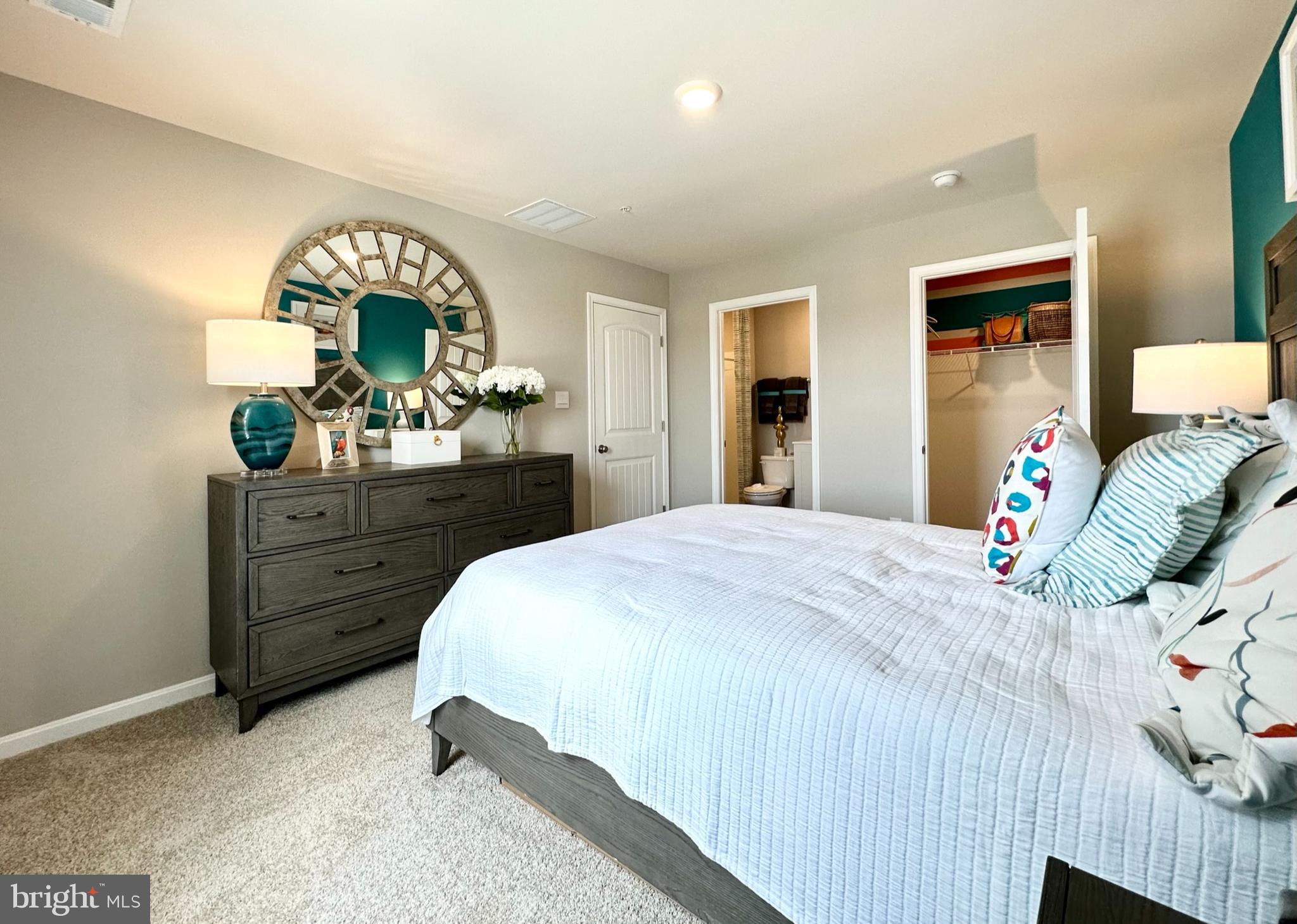 HERITAGE TRACE - Residential