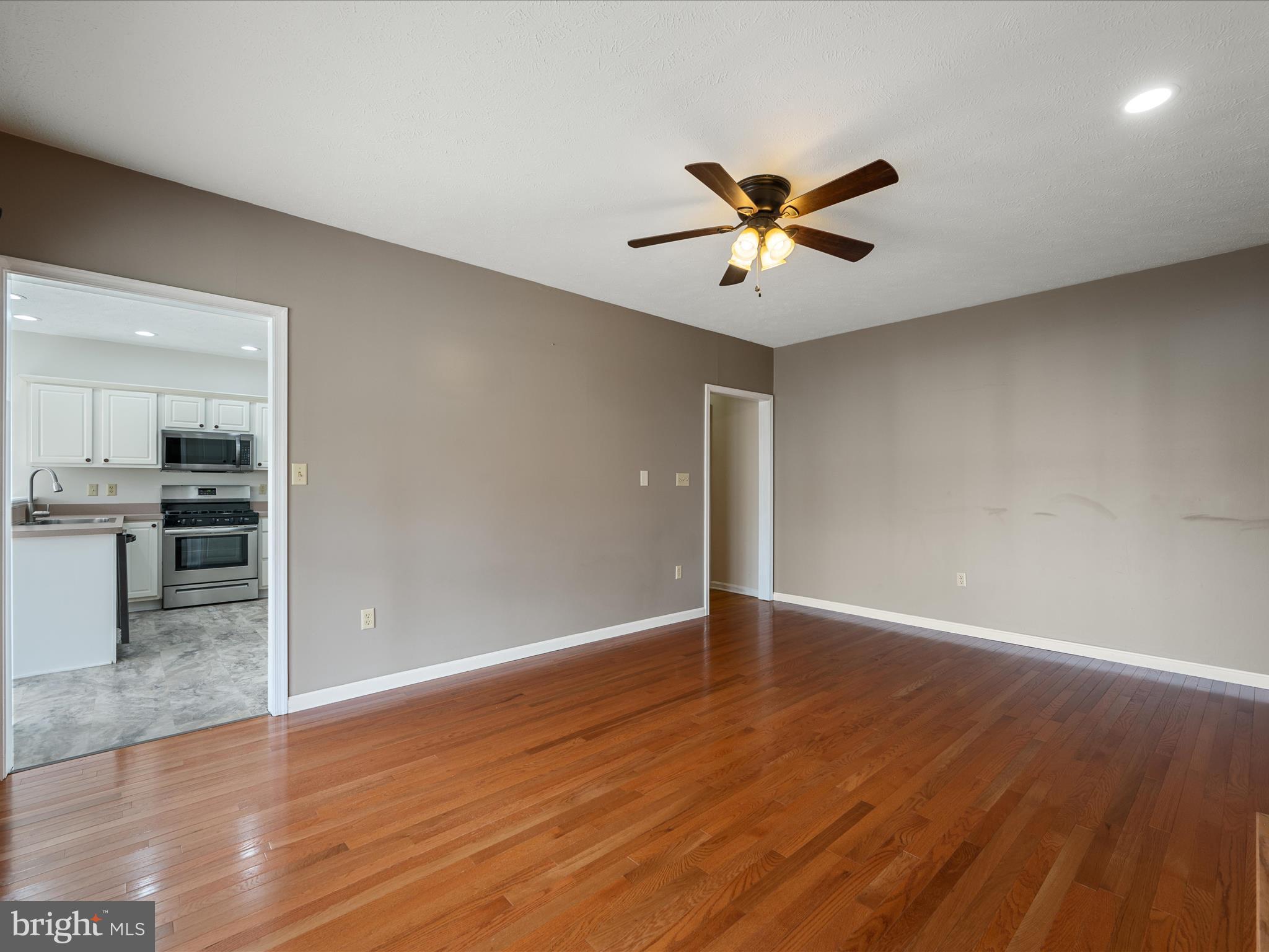 PIONEER HEIGHTS - Residential