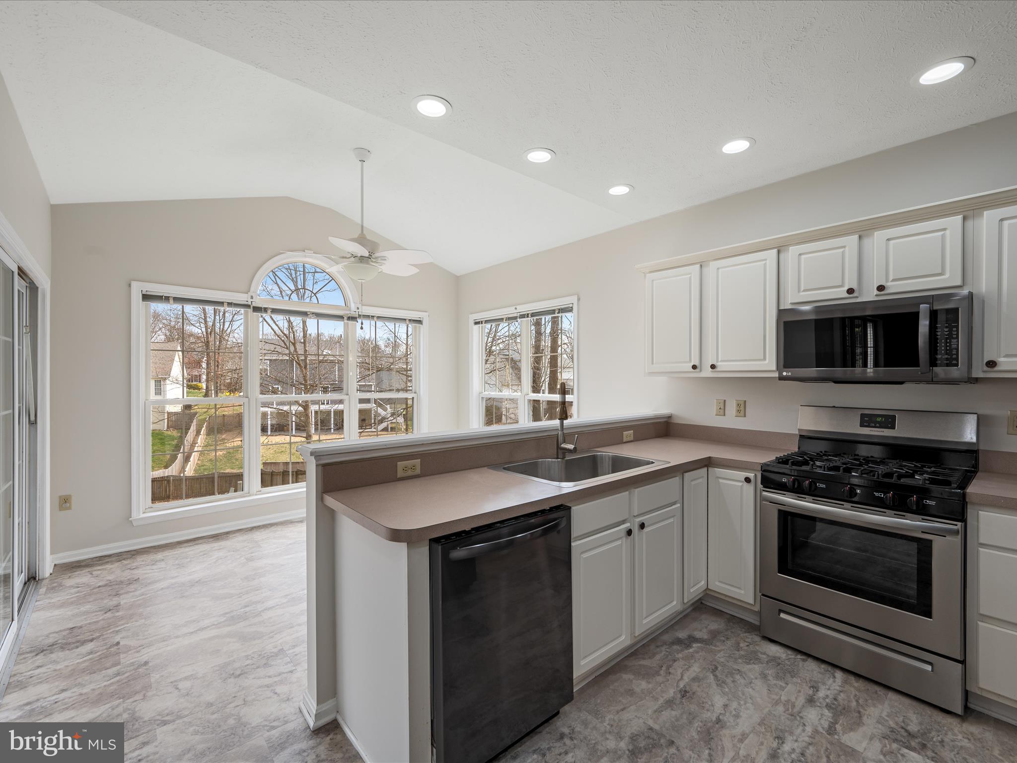 PIONEER HEIGHTS - Residential