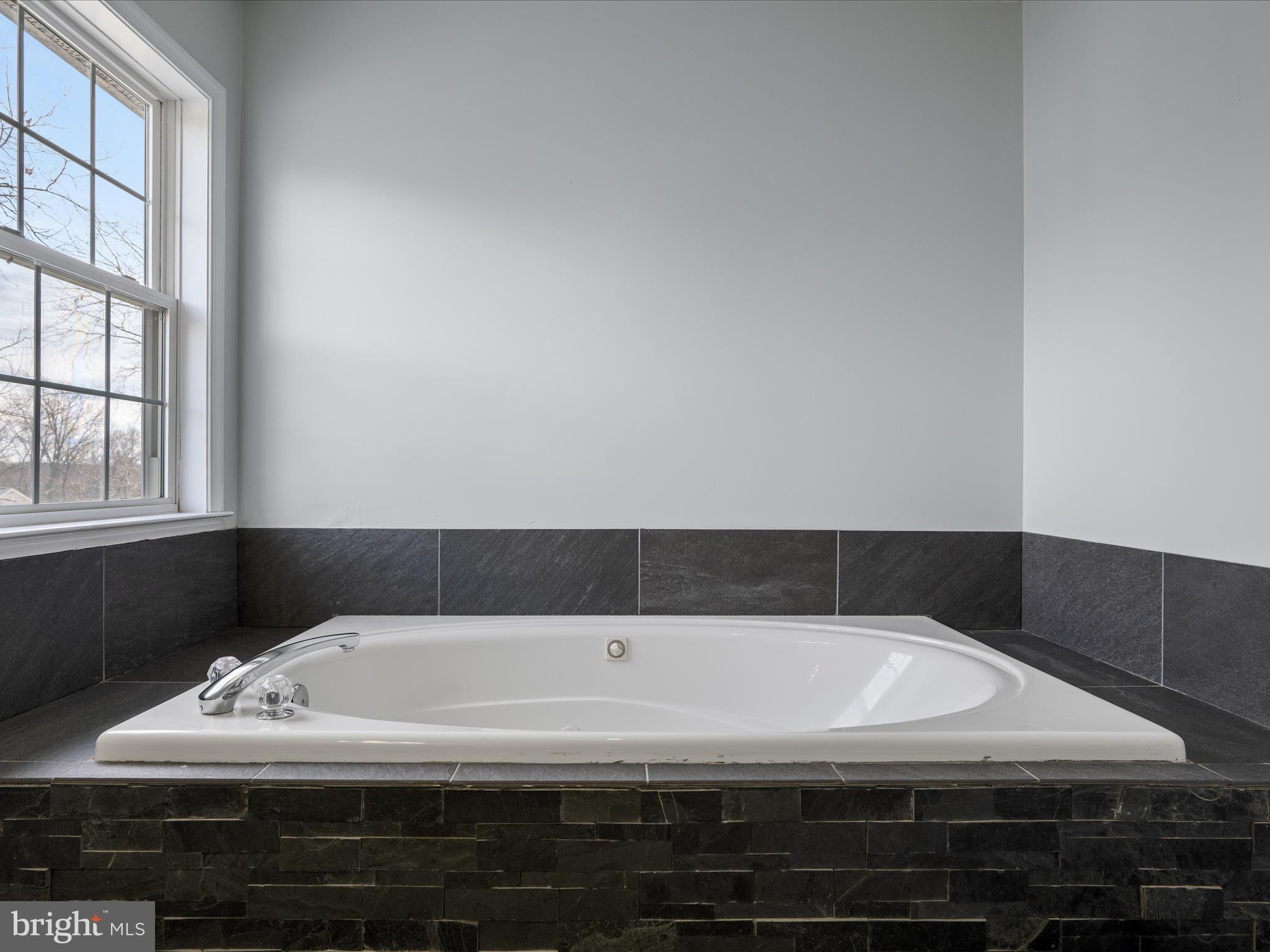 PIONEER HEIGHTS - Residential