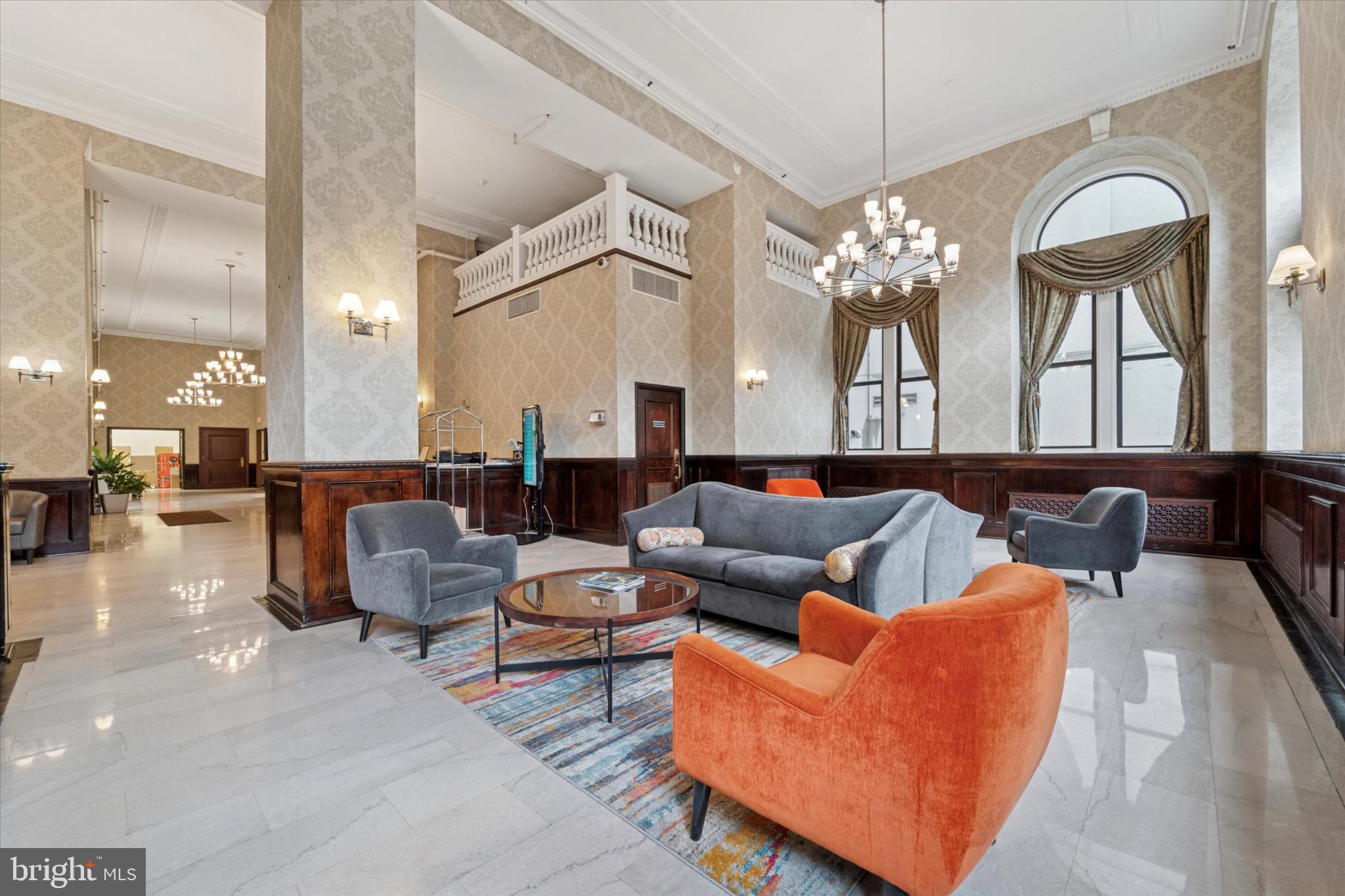 AVENUE OF THE ARTS - Residential