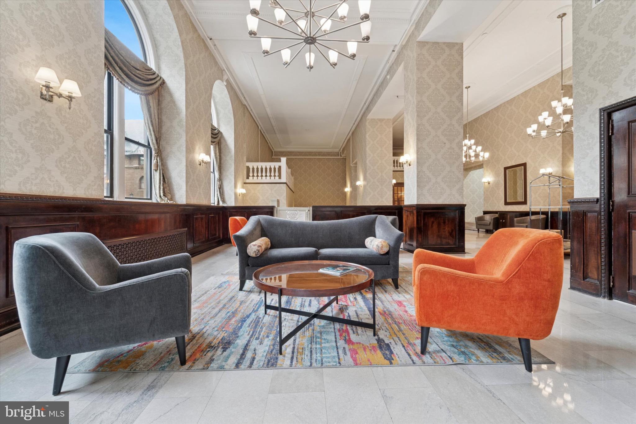 AVENUE OF THE ARTS - Residential