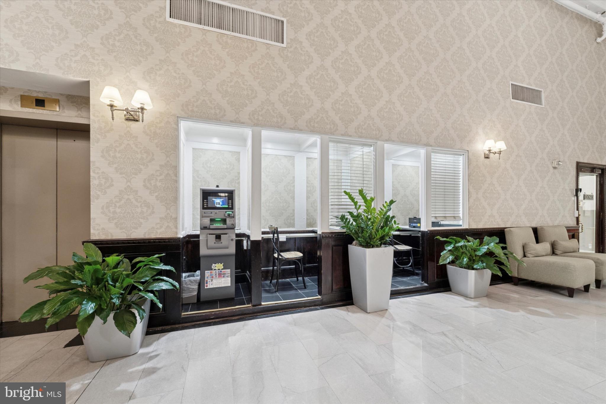 AVENUE OF THE ARTS - Residential