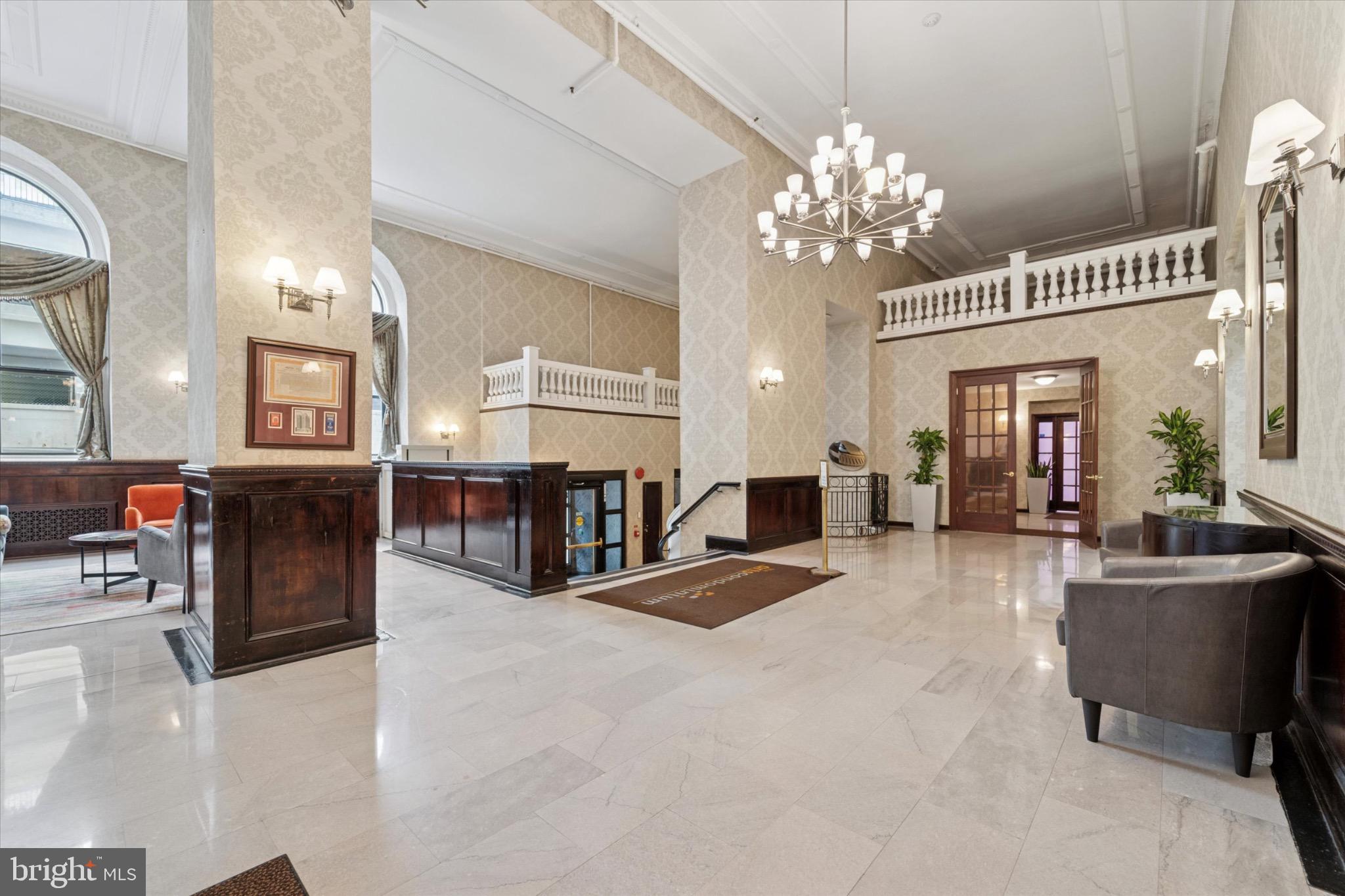 AVENUE OF THE ARTS - Residential