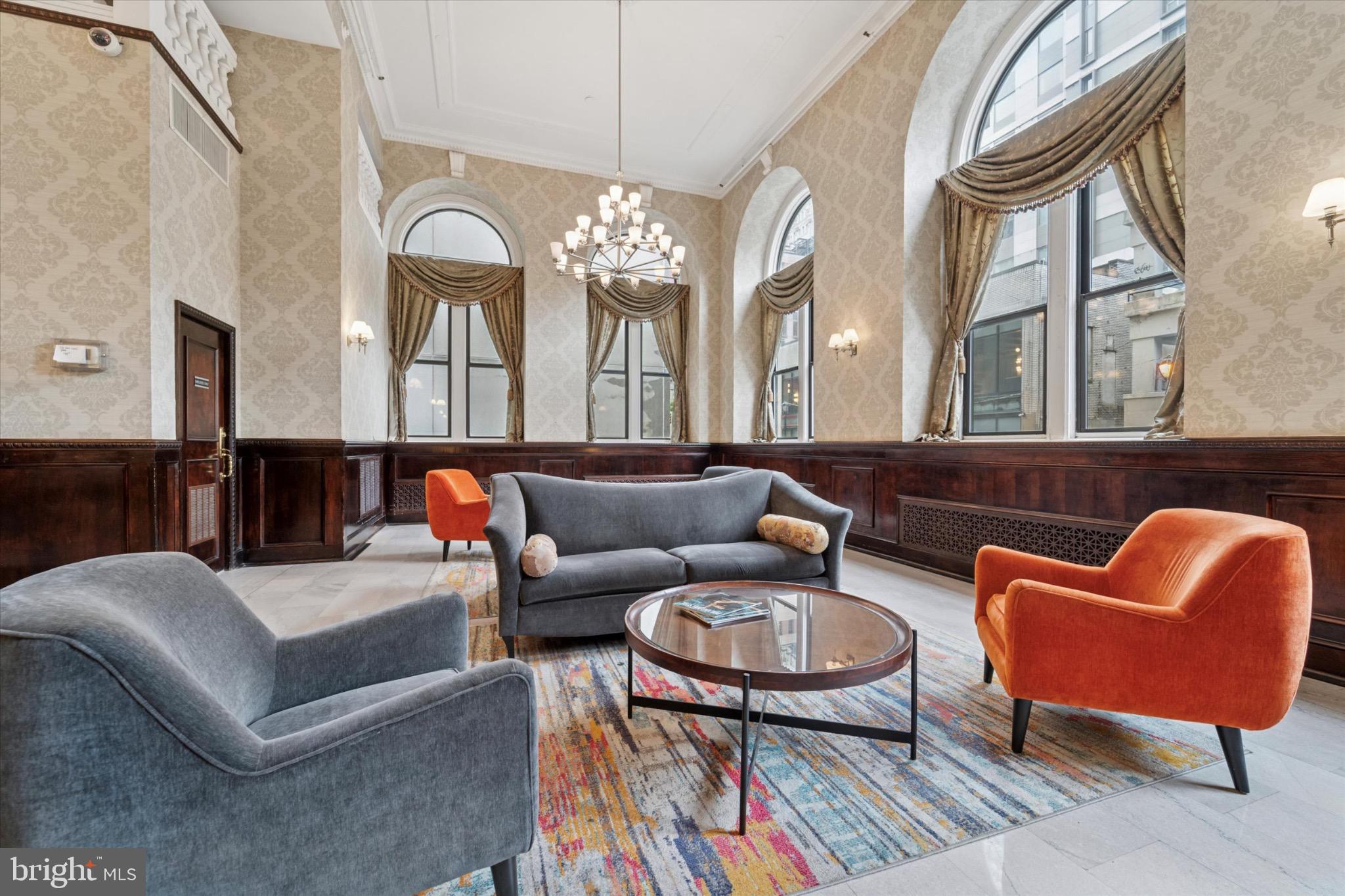 AVENUE OF THE ARTS - Residential