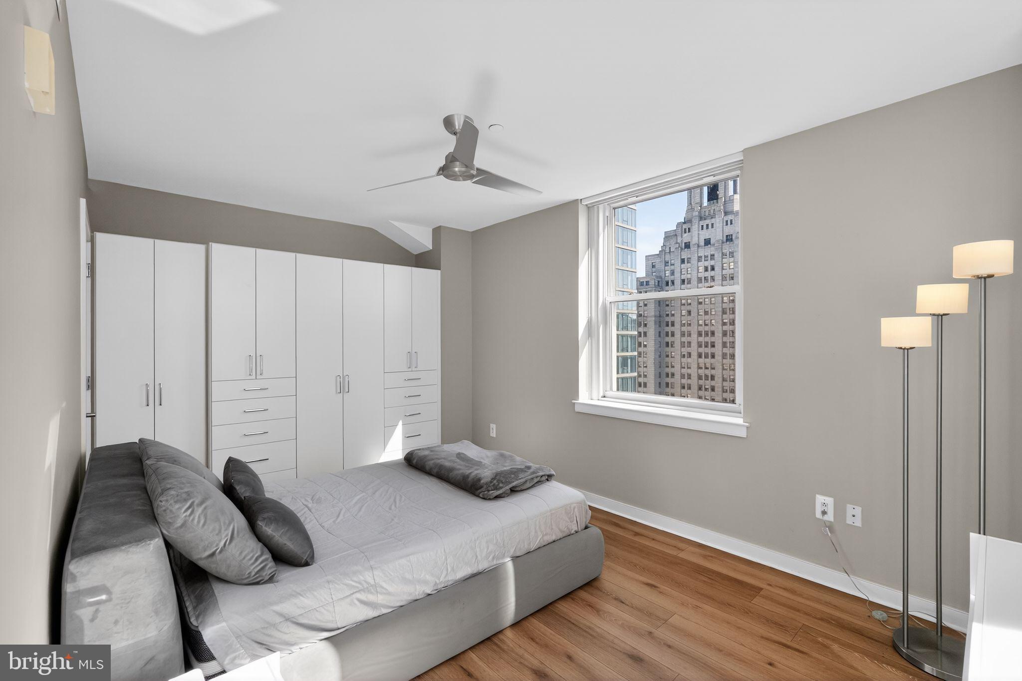 CENTER CITY - Residential