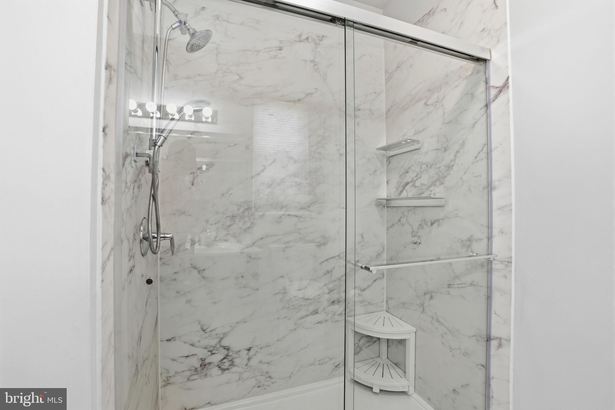 FLOWERS MILL - Residential