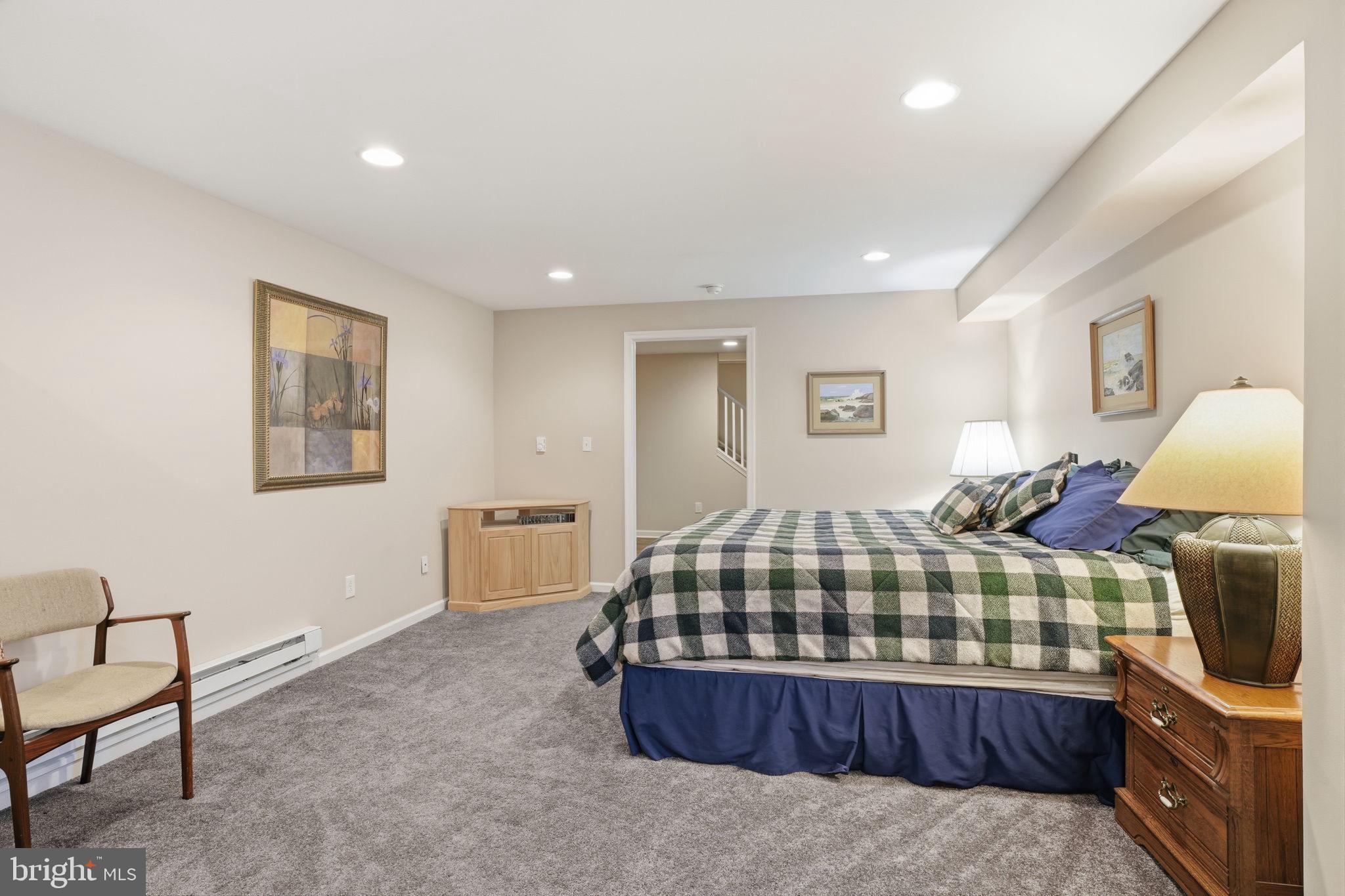 FLOWERS MILL - Residential