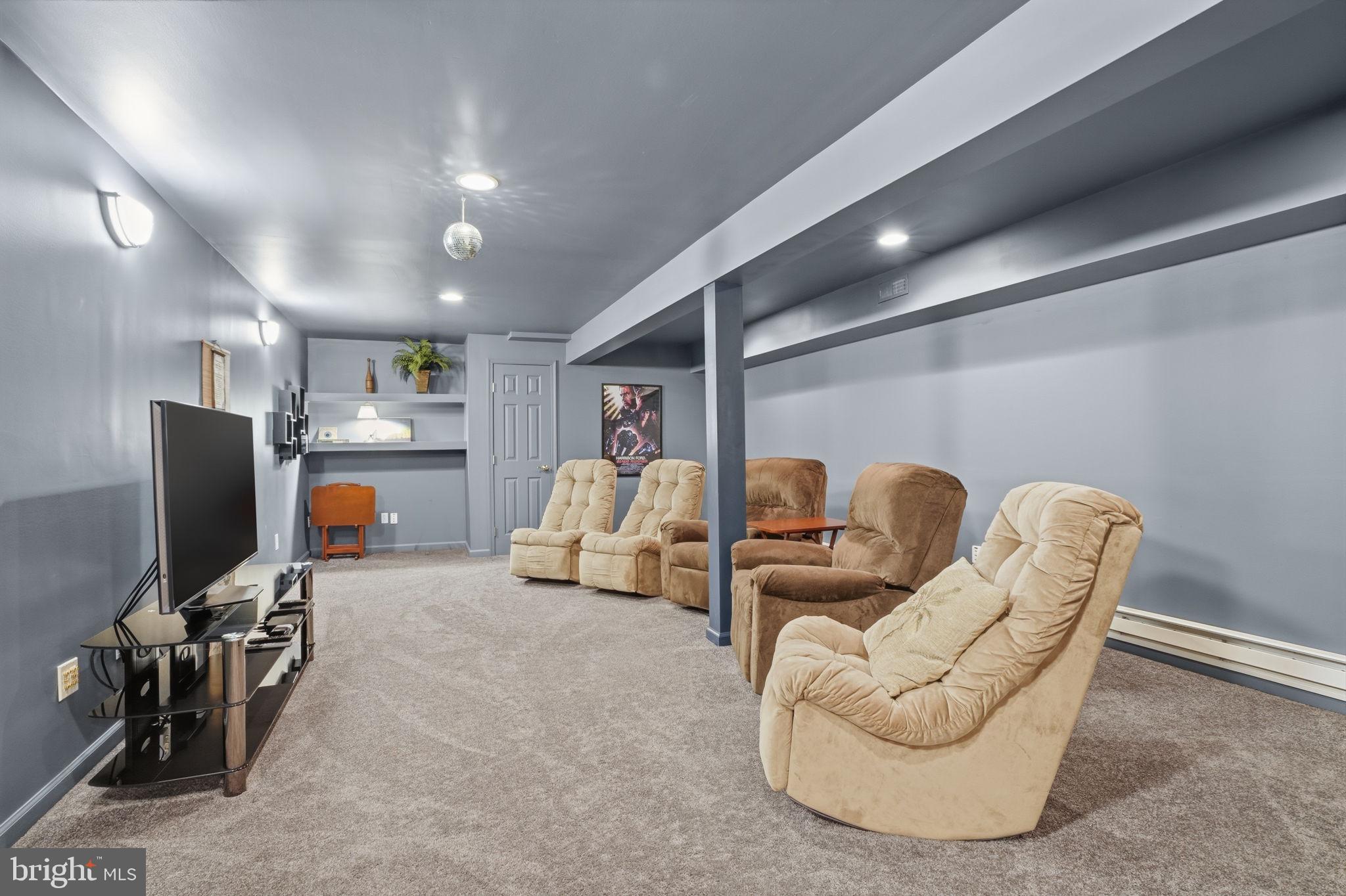 FLOWERS MILL - Residential