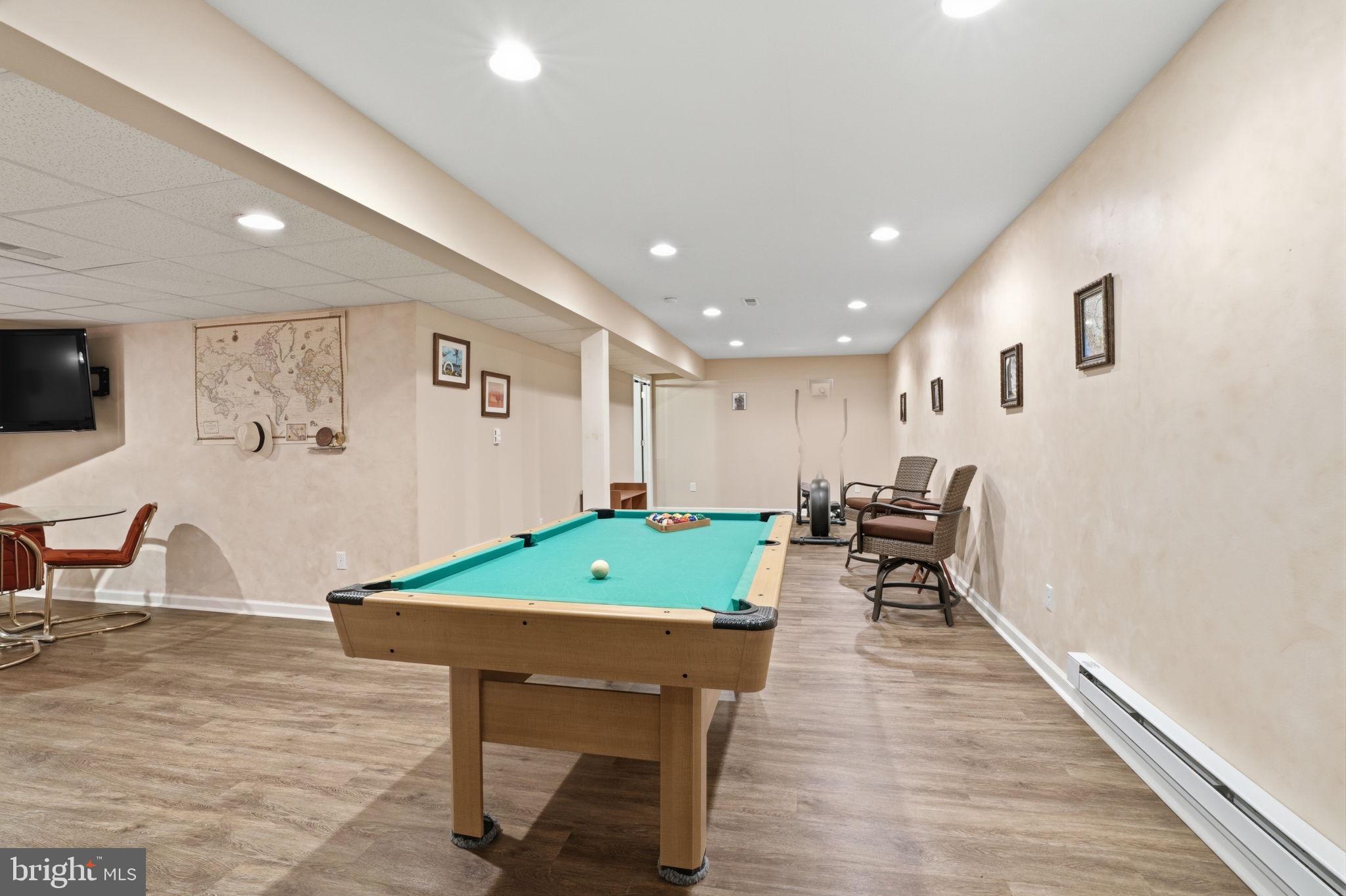 FLOWERS MILL - Residential