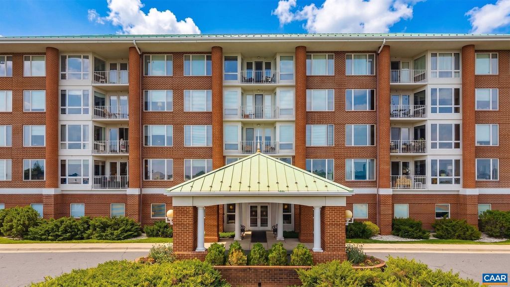Photo of 500 Crestwood Dr #2604, CHARLOTTESVILLE, VA 22903 (MLS # 677091)