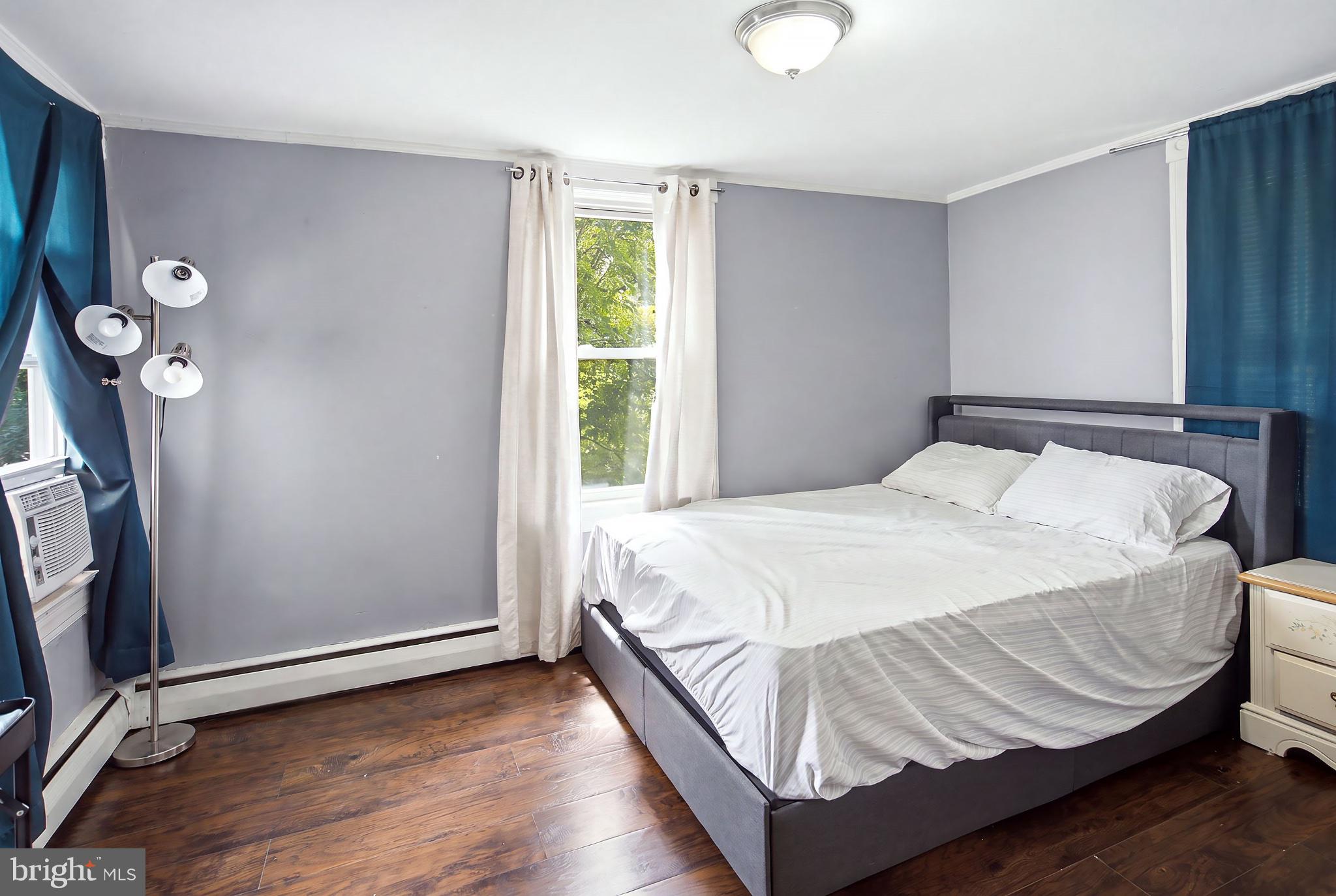 135 N ACADEMY STREET -137