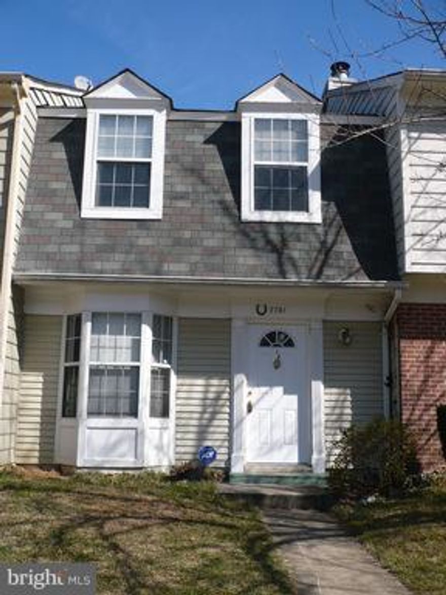 Very clean home in quiet,nice location close to Ft. Belvoir. Bright & open floor plan.  F/Place in LVRoom. Kitchen/dining combination. Fenced in backyard. App fee $40/Security Deposit (one months rent) must be in certified funds and  accompany application.  2 checks please made out to Wilkinson Property Management.  Call tenant prior to showing.