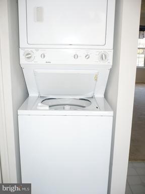 WASHINGTON SQUARE - Residential Lease