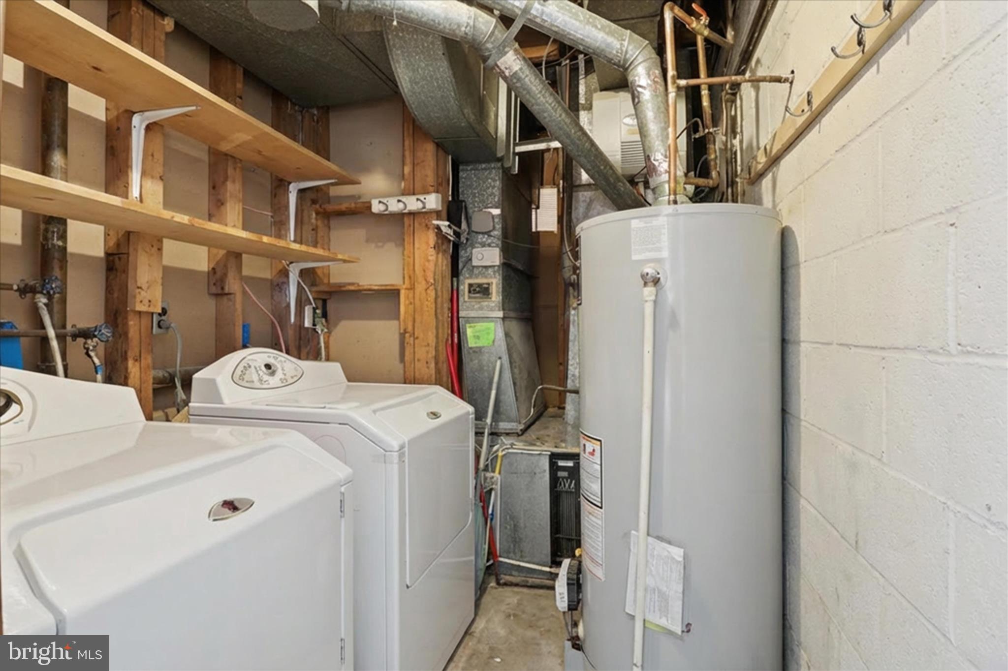 MONTICELLO WOODS - Residential