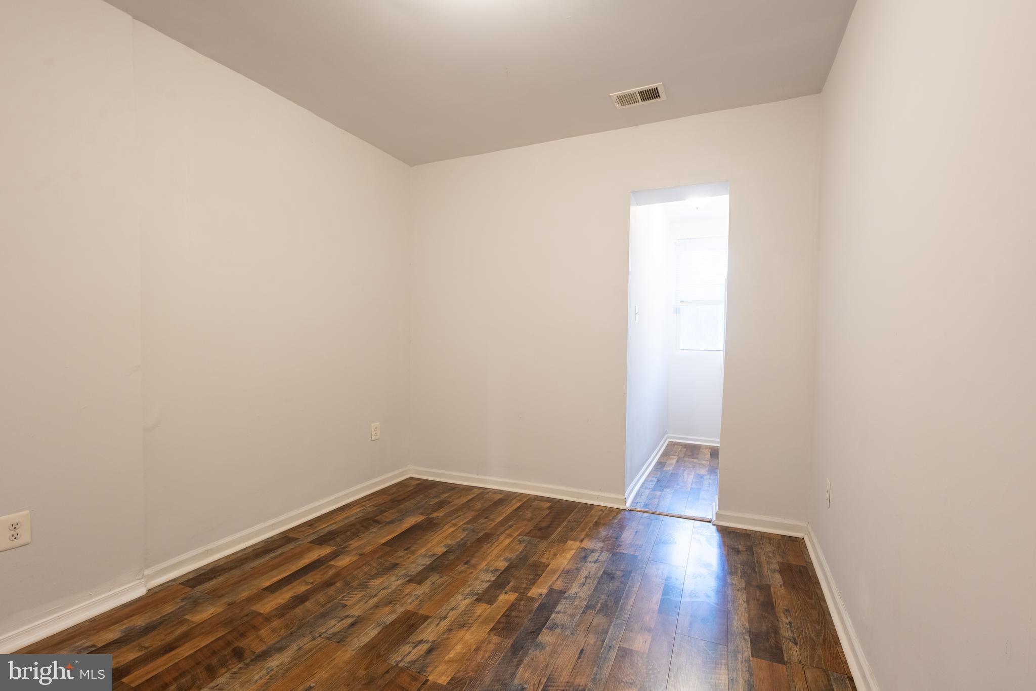 1721 MINNESOTA AVENUE SE 4