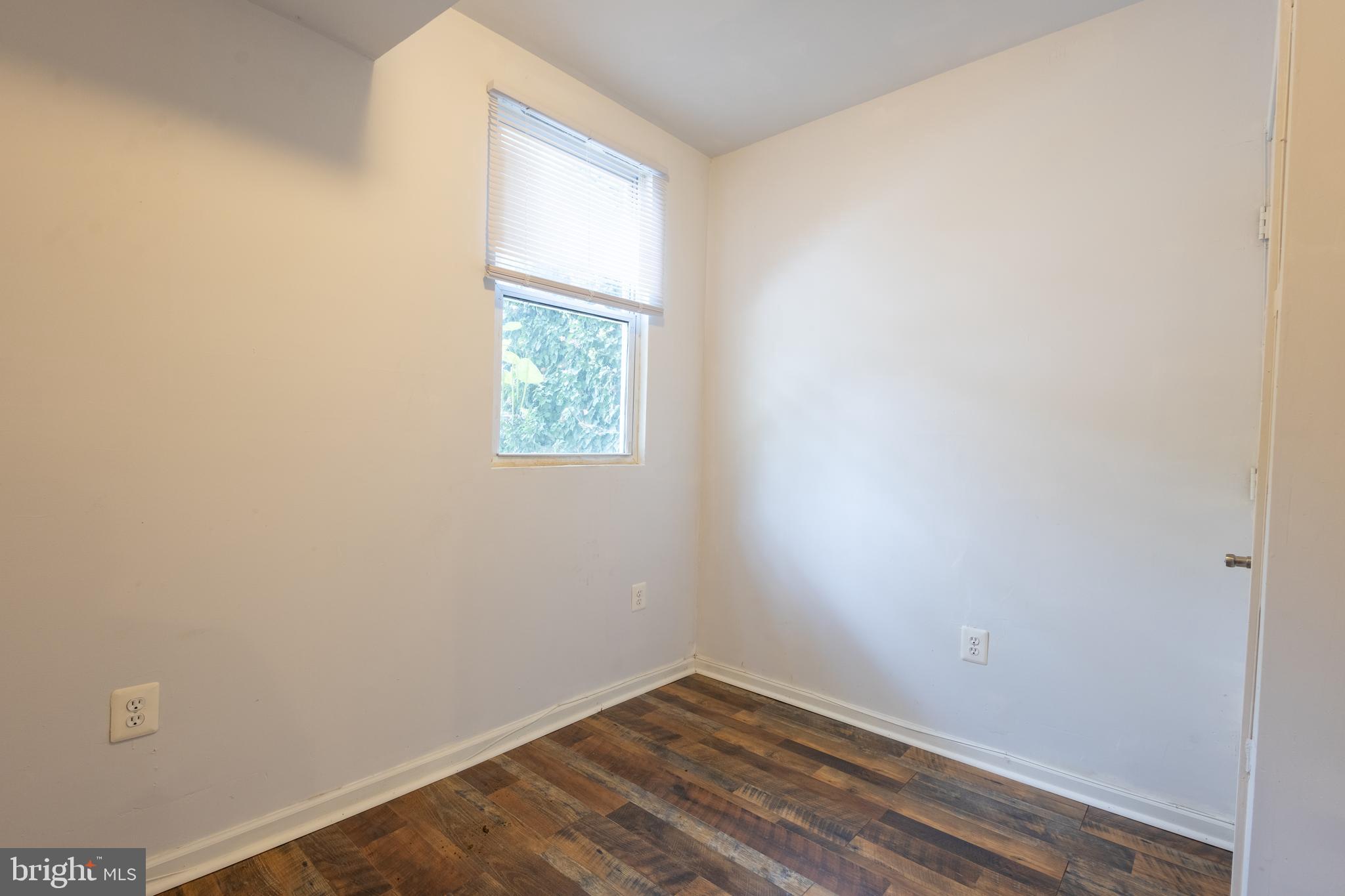 1721 MINNESOTA AVENUE SE 4