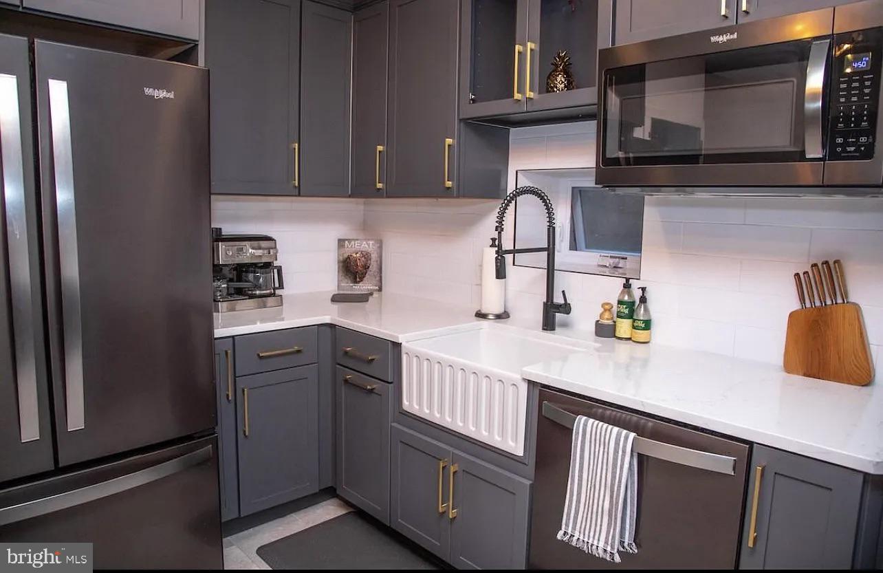 BELLA VISTA - Residential