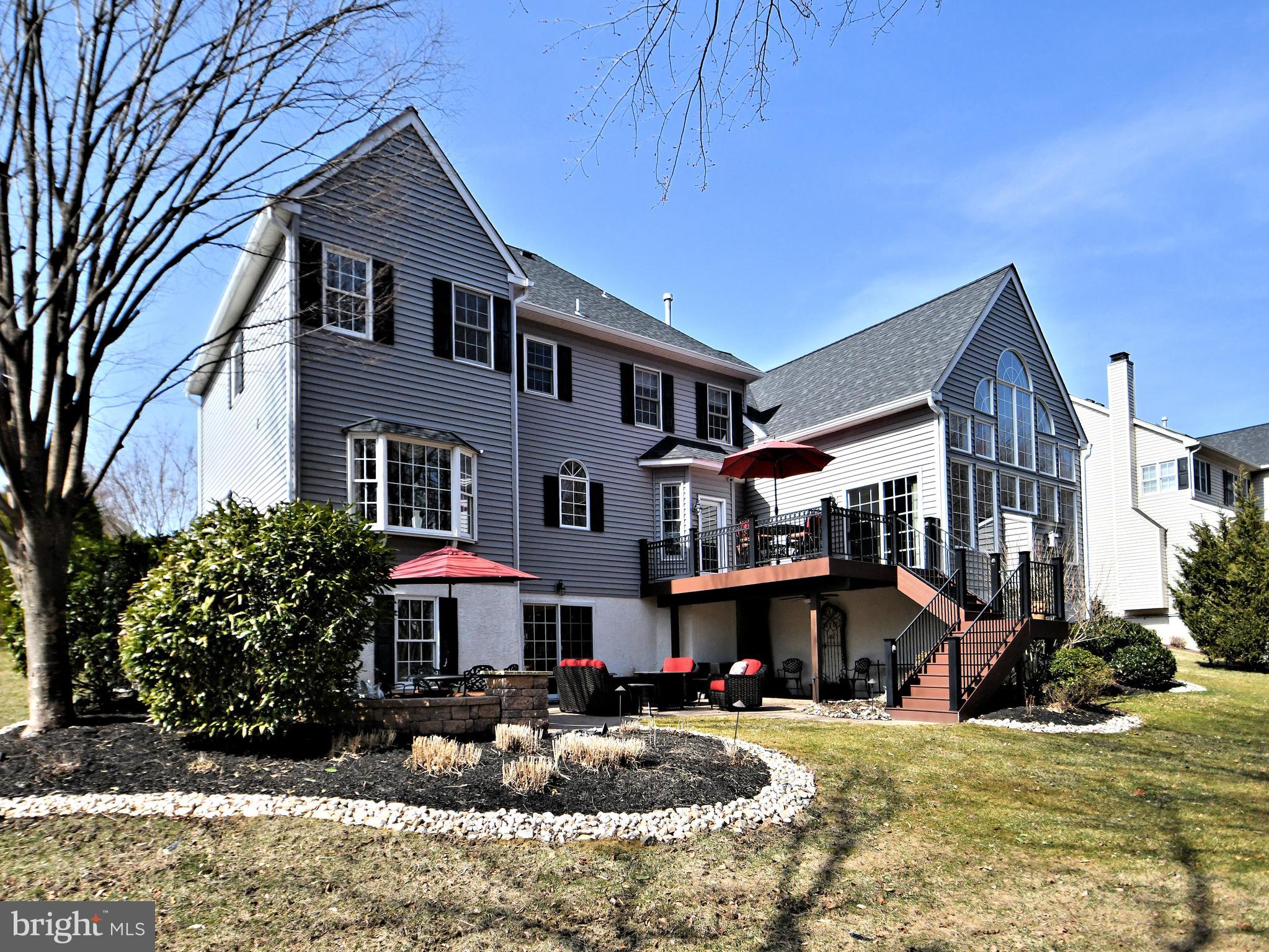 HORSHAM CHASE - Residential