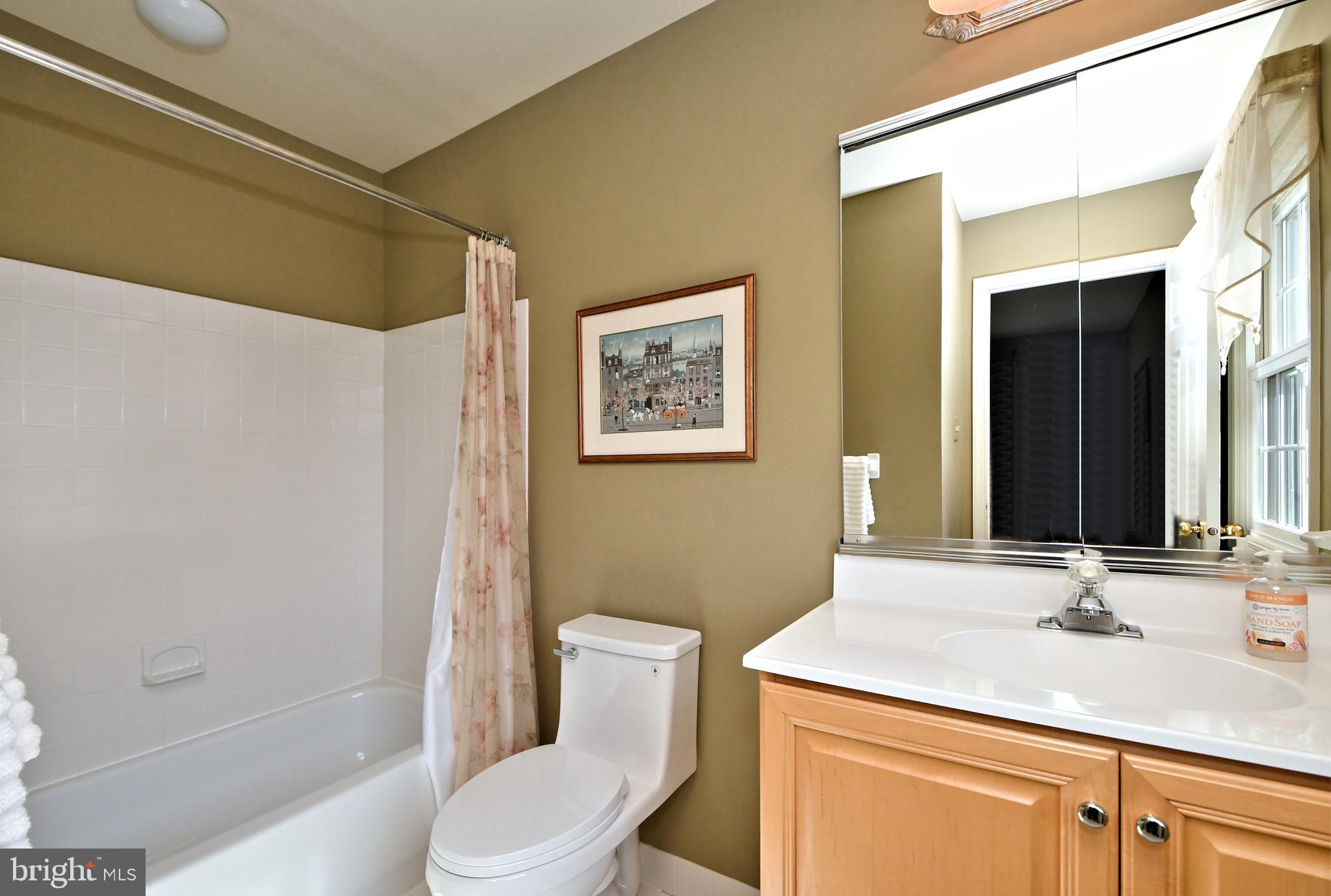 HORSHAM CHASE - Residential