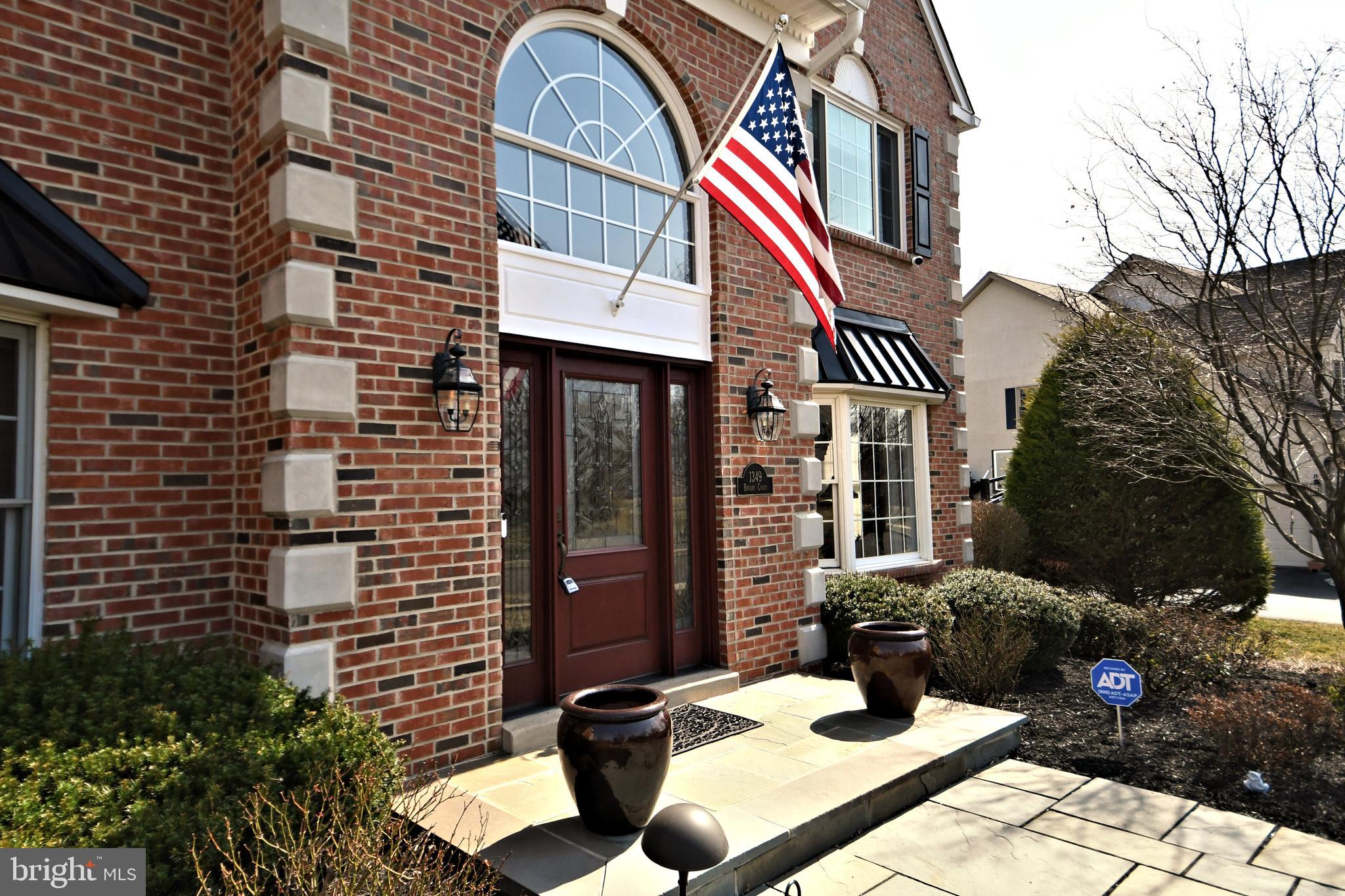 HORSHAM CHASE - Residential