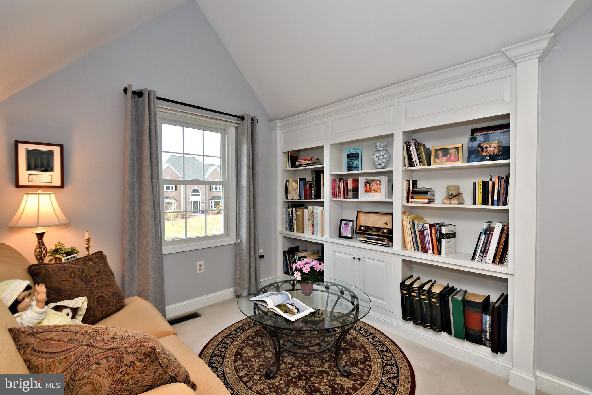 HORSHAM CHASE - Residential