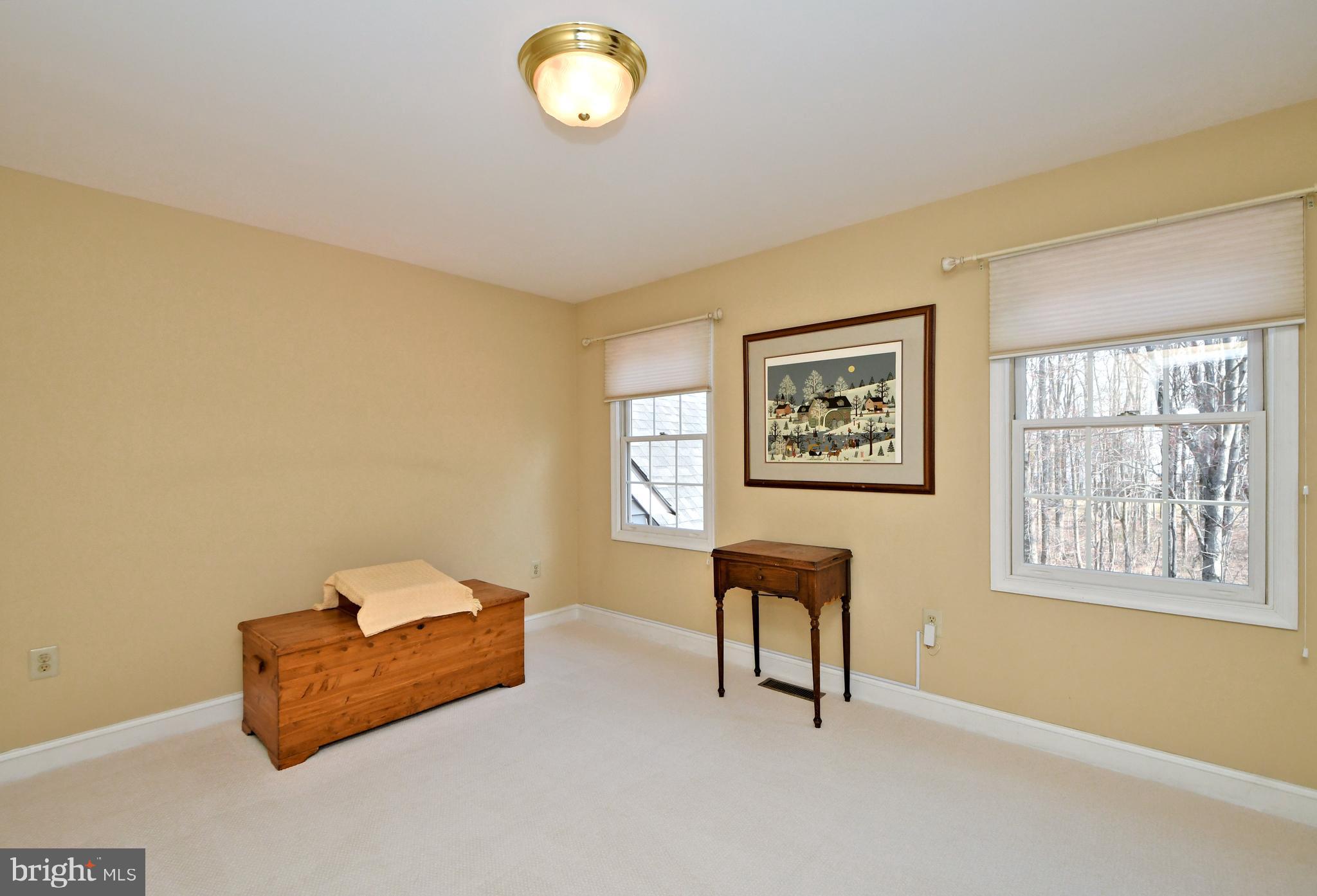 HORSHAM CHASE - Residential