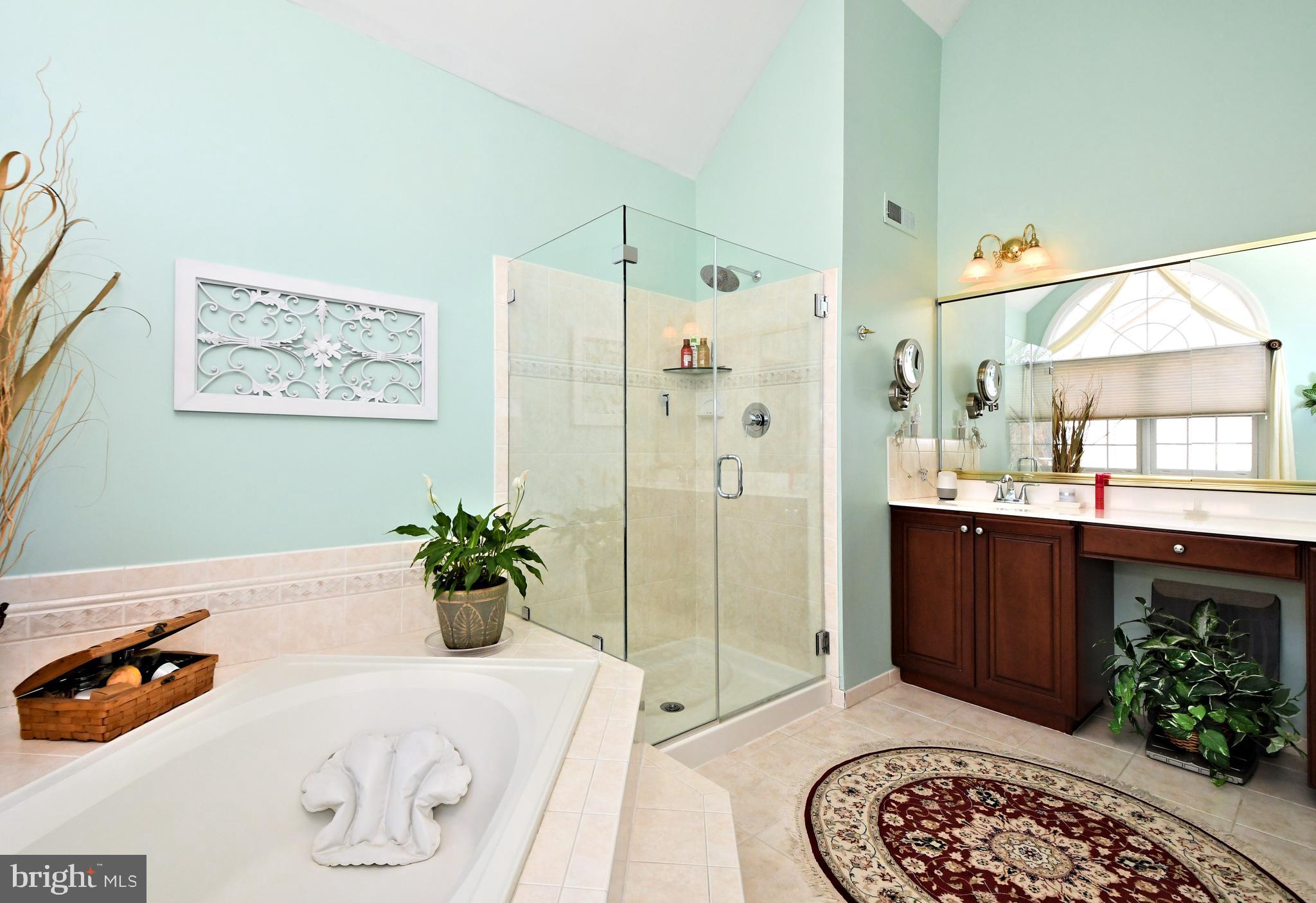 HORSHAM CHASE - Residential