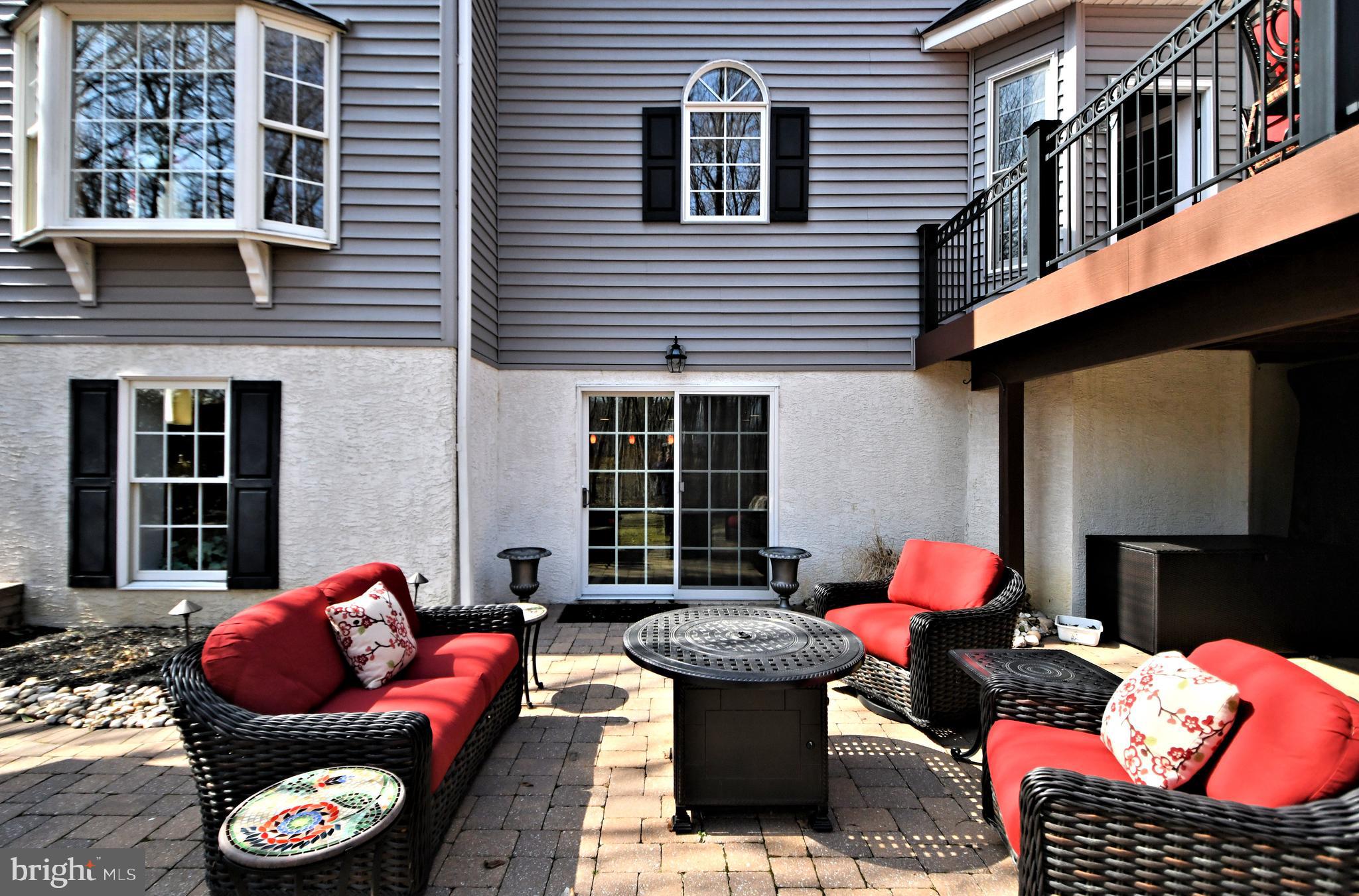 HORSHAM CHASE - Residential