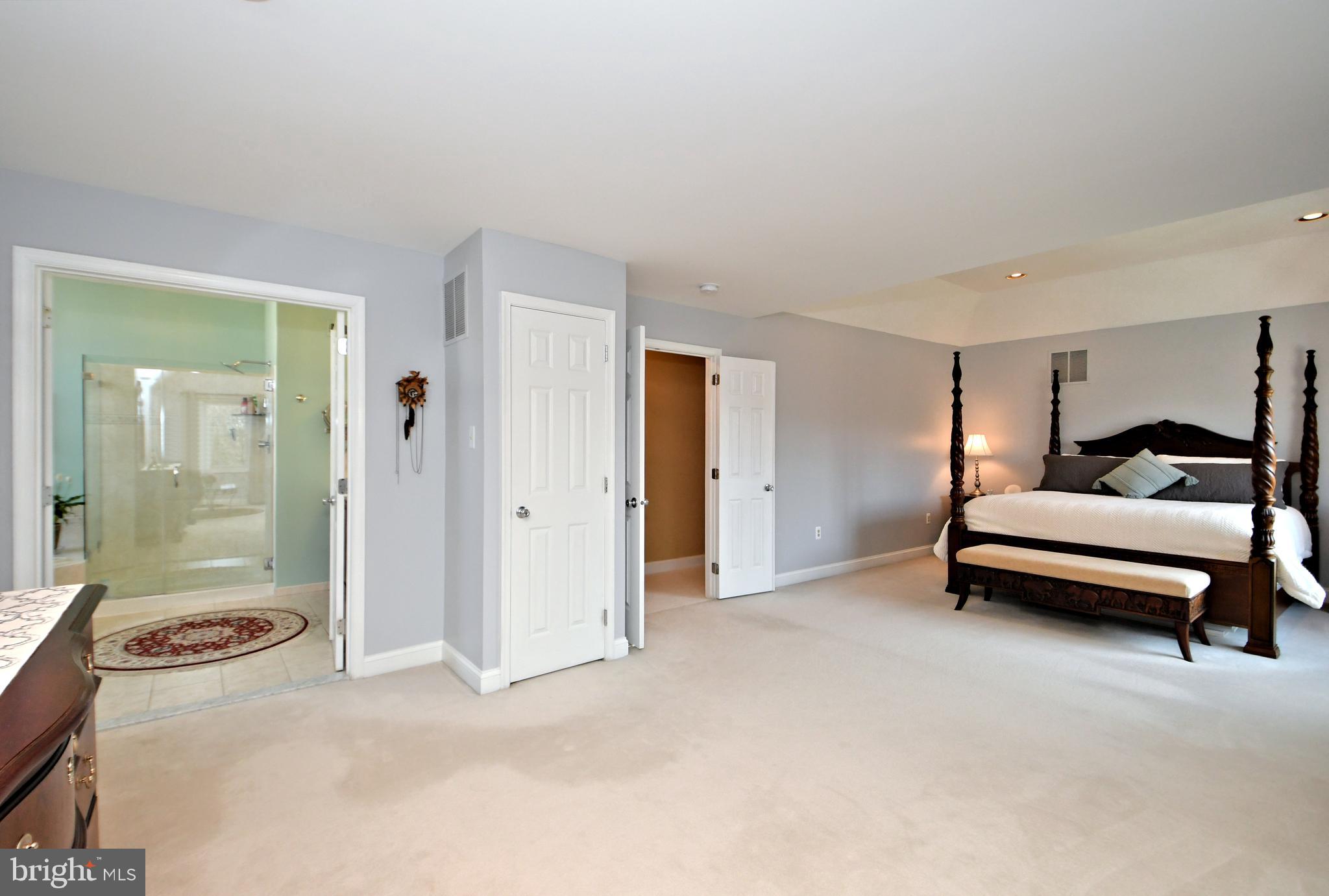 HORSHAM CHASE - Residential