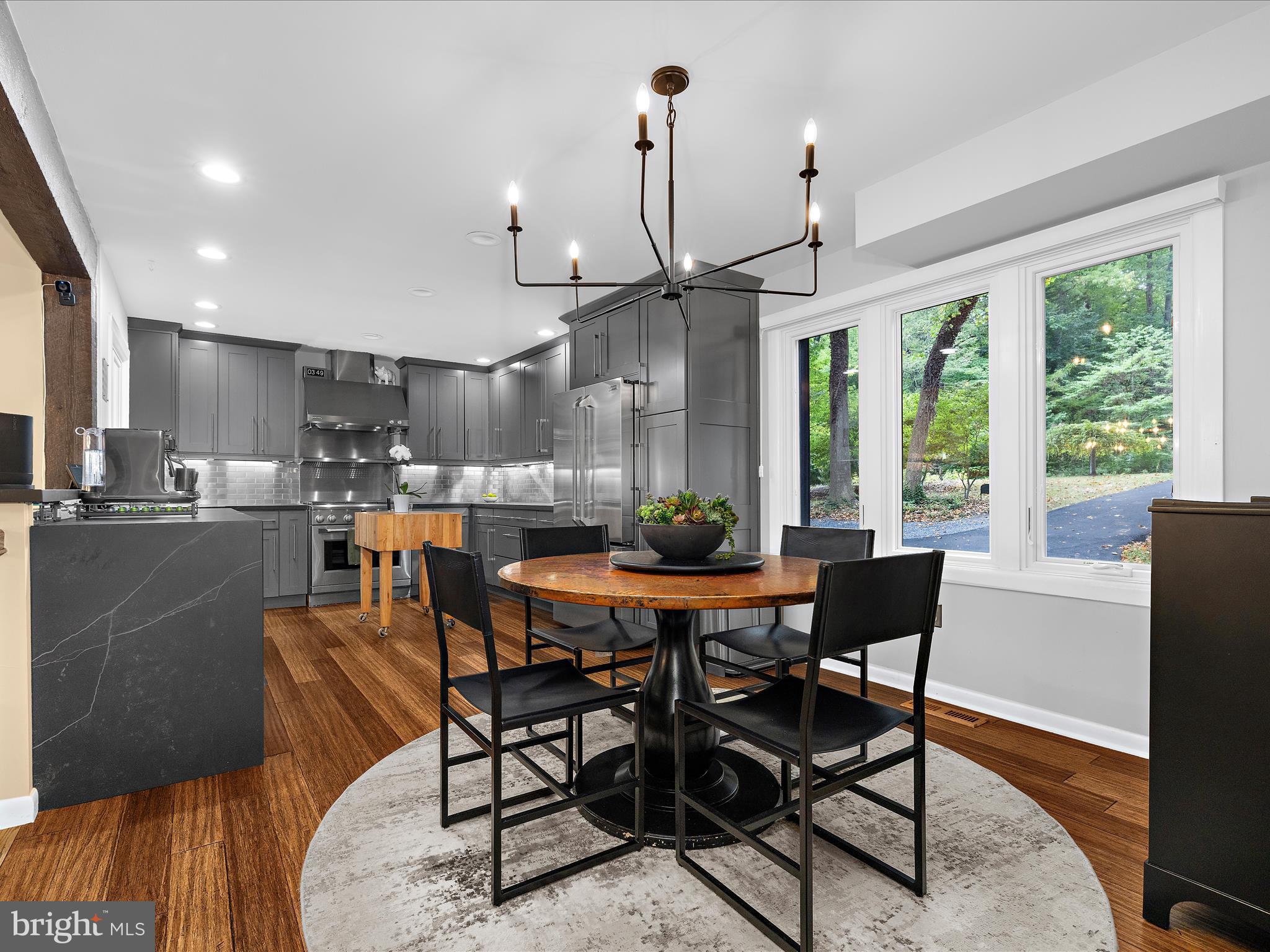 3305 BLACKBERRY LANE