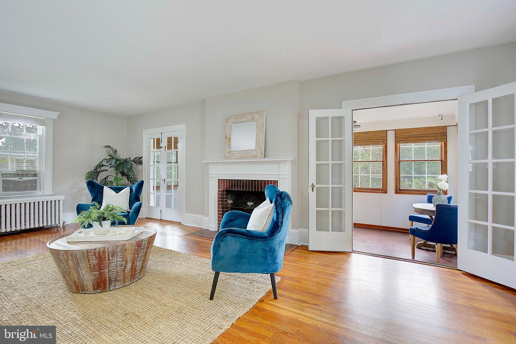 TOWN OF CENTREVILLE - Residential