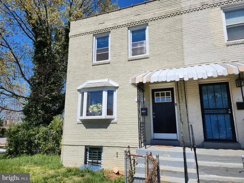 MLS: DCDC2196192