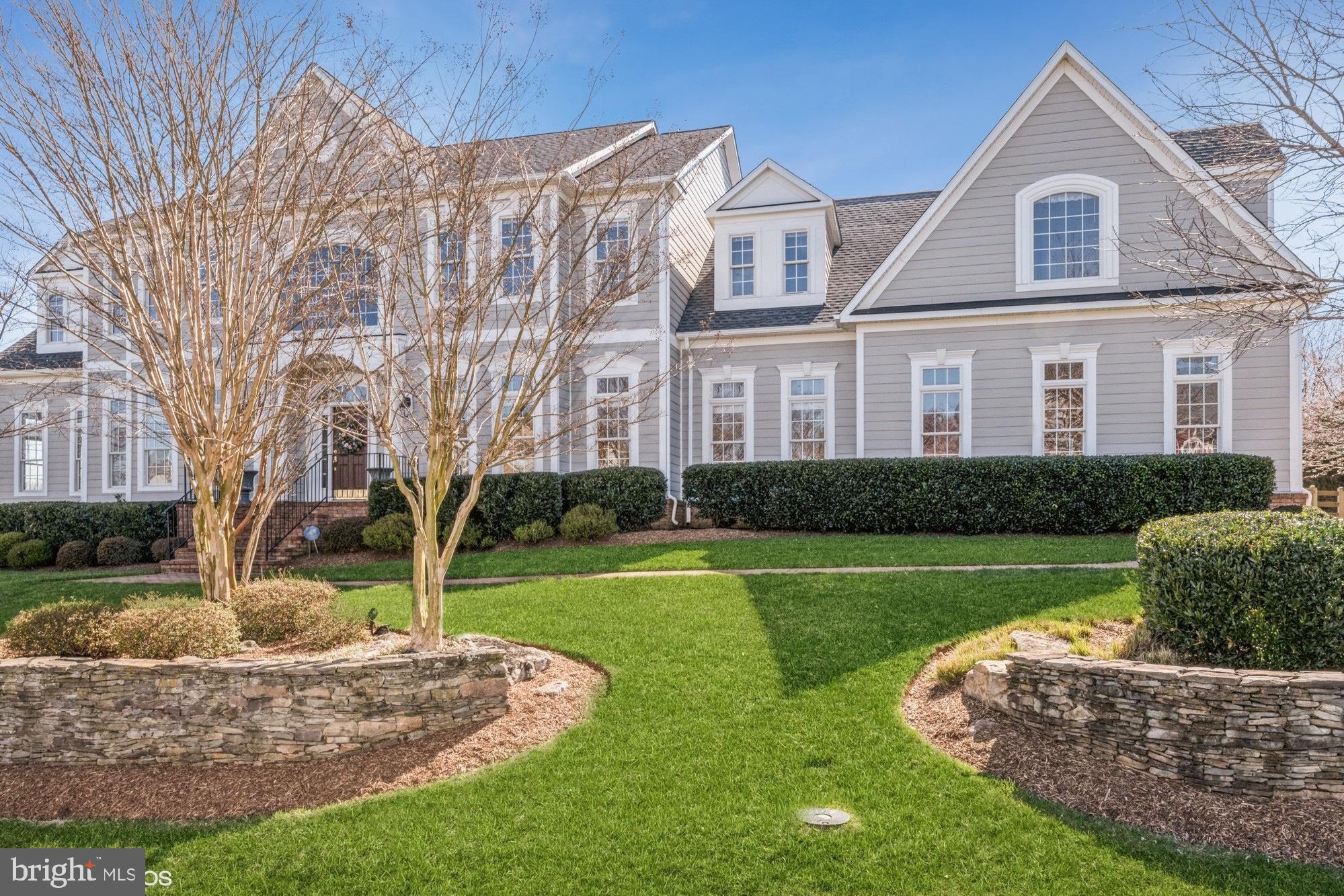 RASPBERRY FALLS - Residential