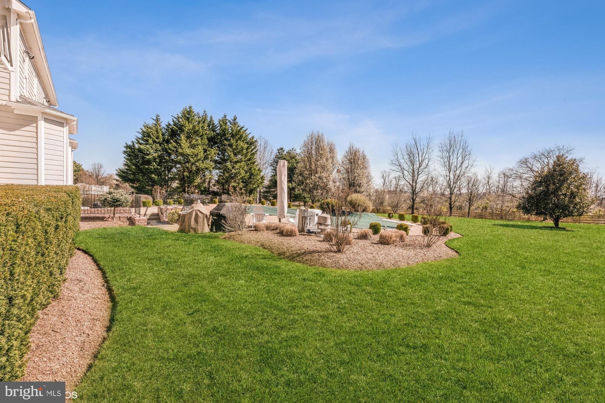 RASPBERRY FALLS - Residential