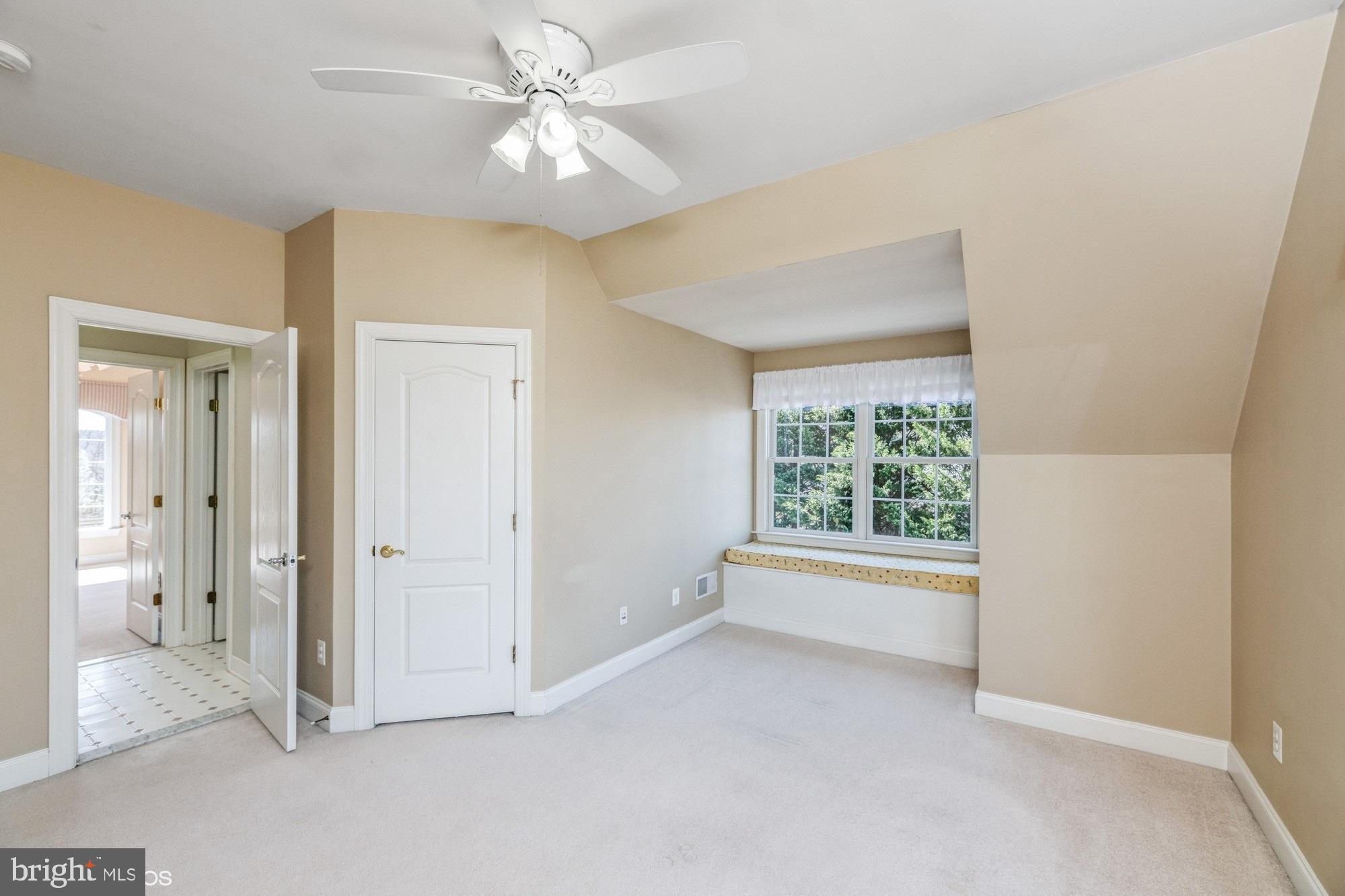 RASPBERRY FALLS - Residential