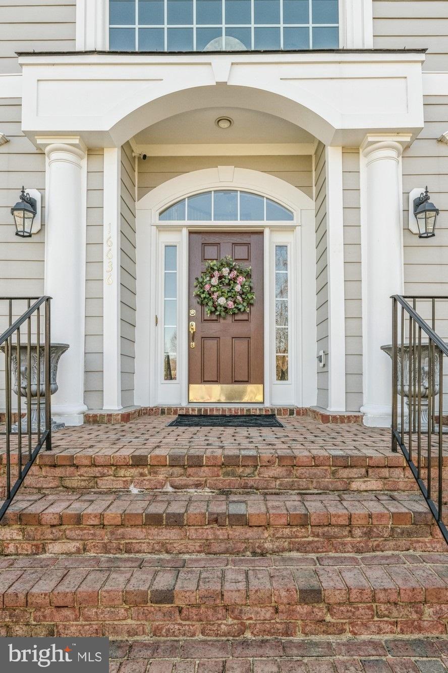 RASPBERRY FALLS - Residential