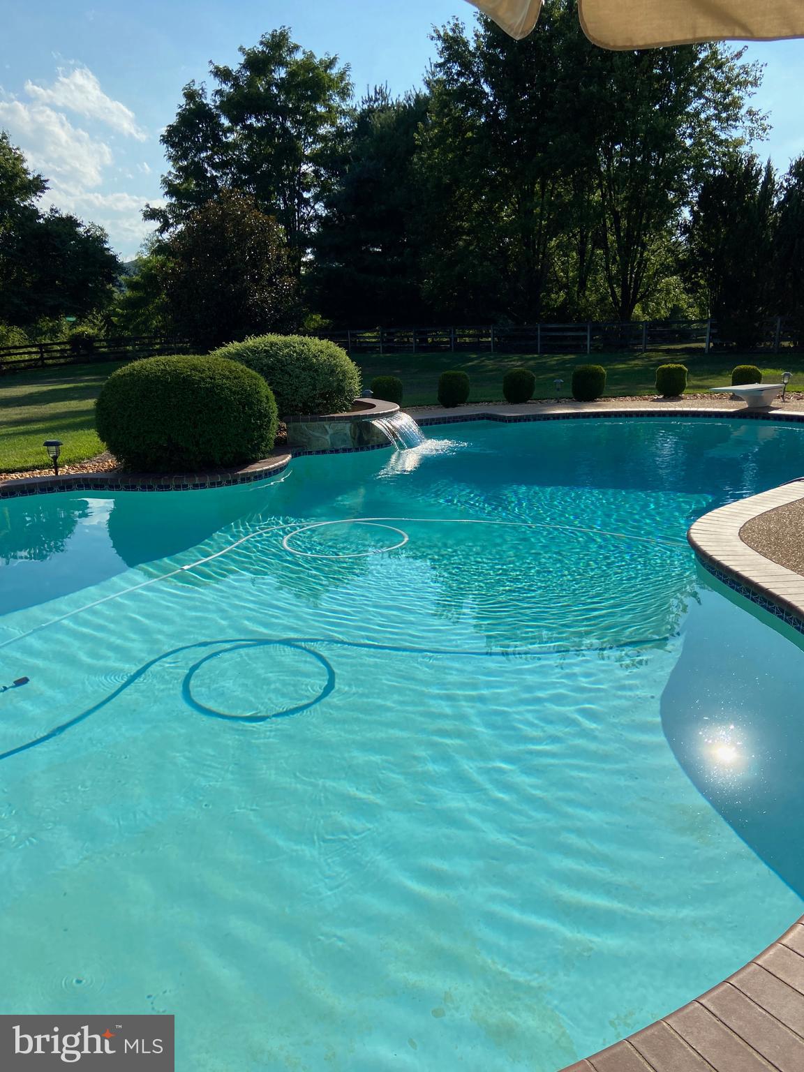 RASPBERRY FALLS - Residential