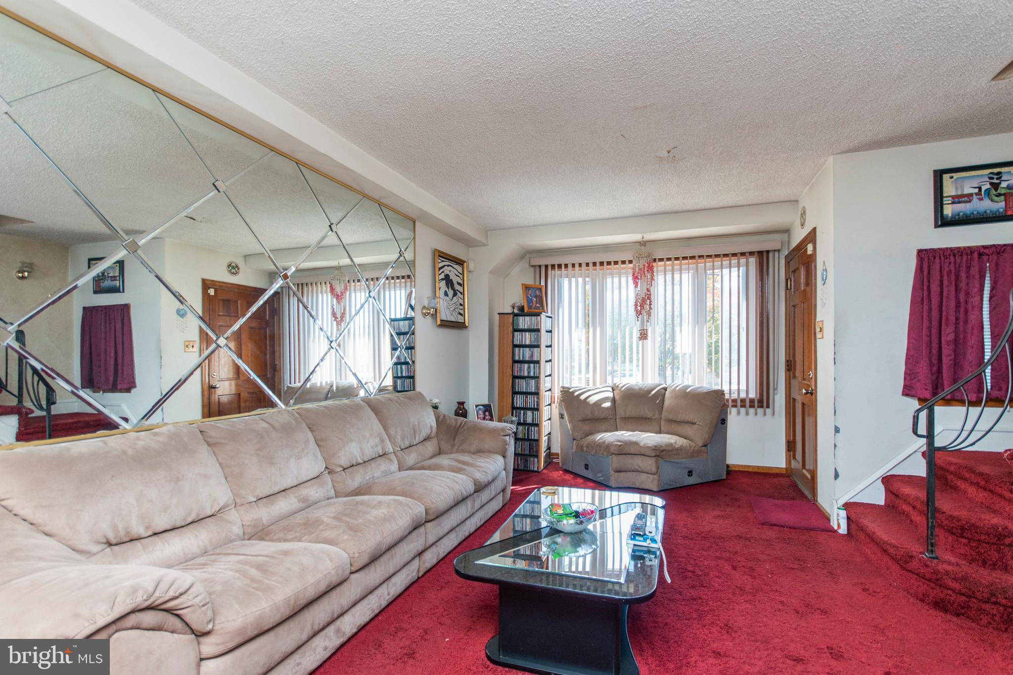 ELMWOOD PARK - Residential