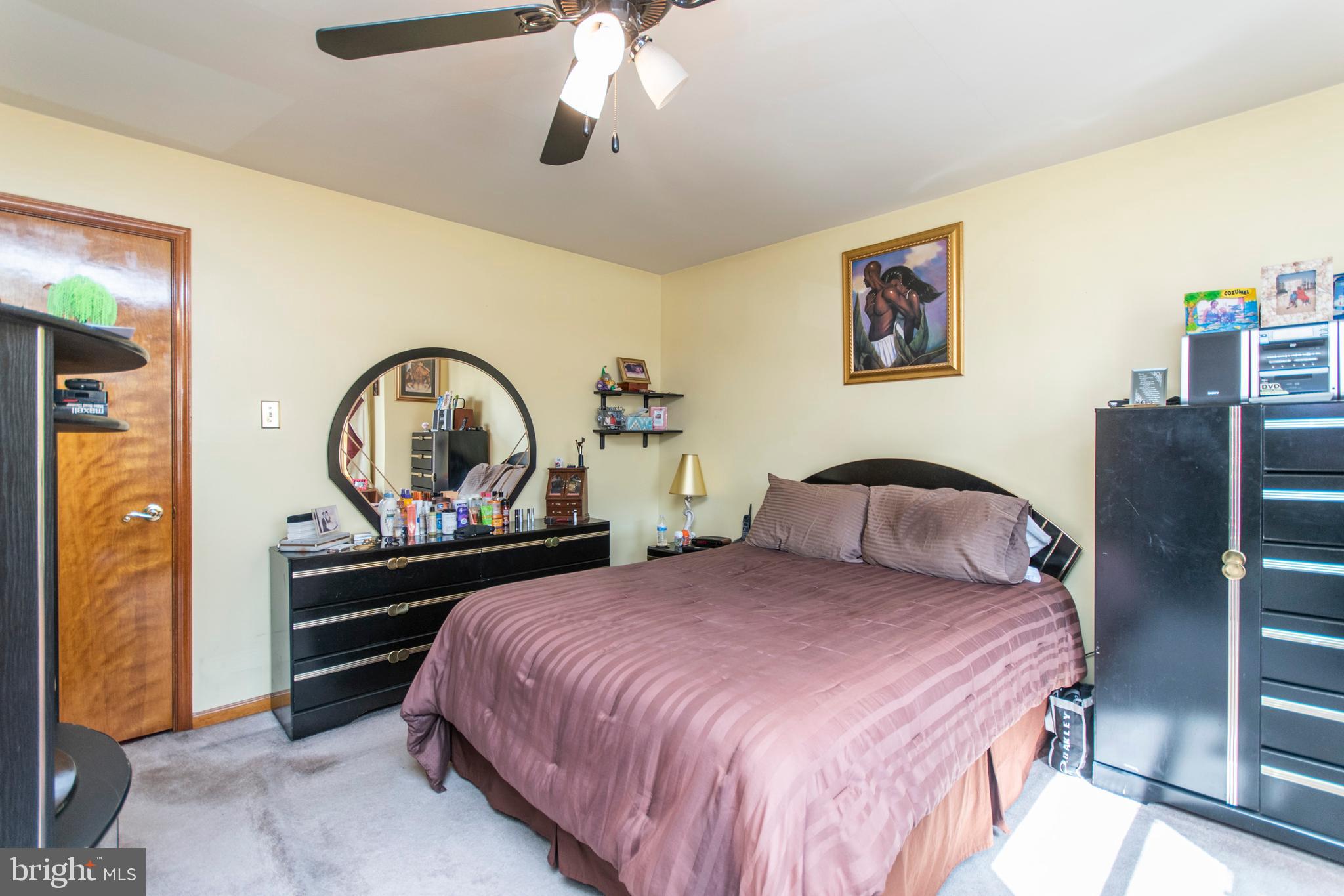 ELMWOOD PARK - Residential