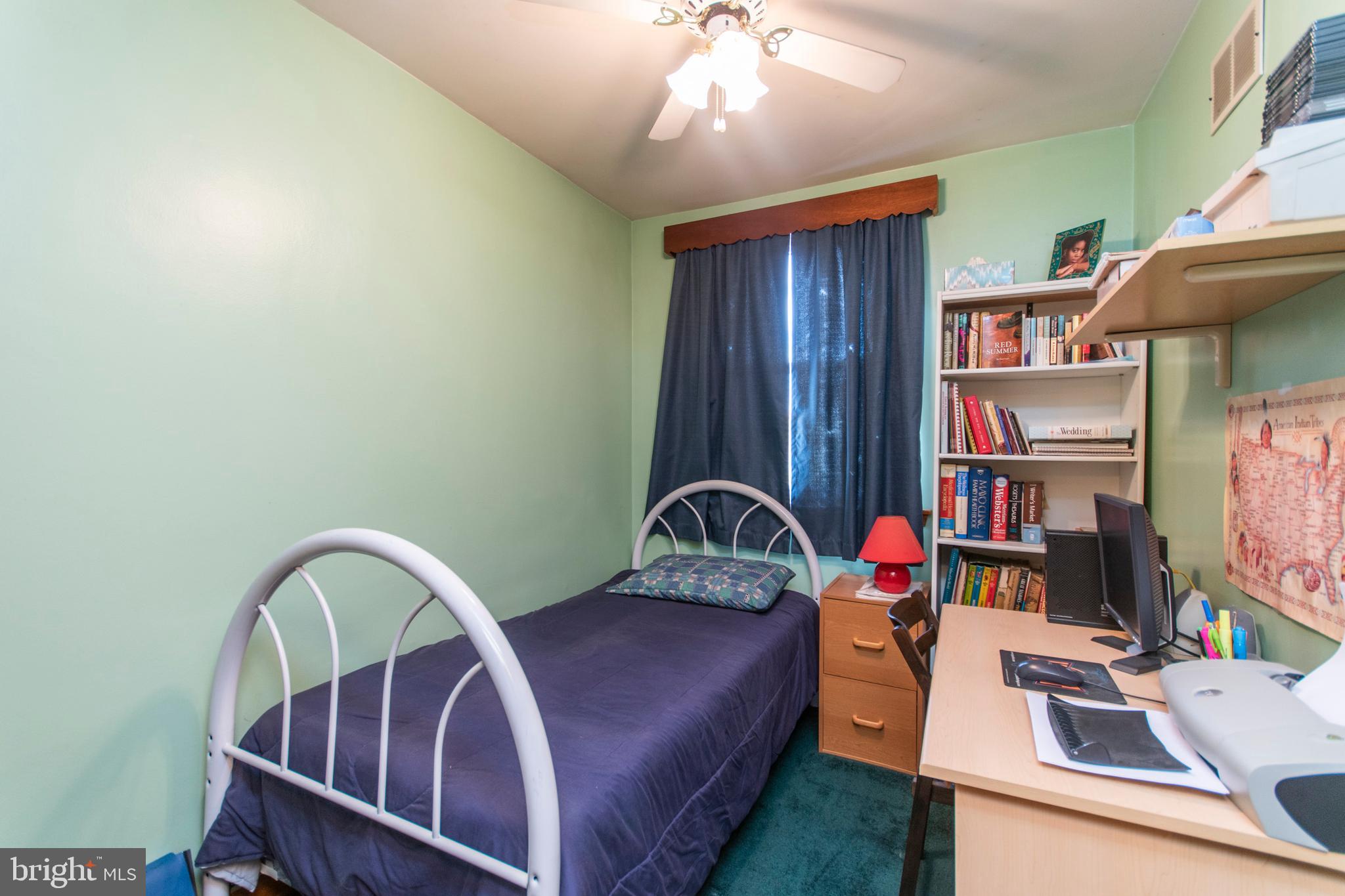 ELMWOOD PARK - Residential