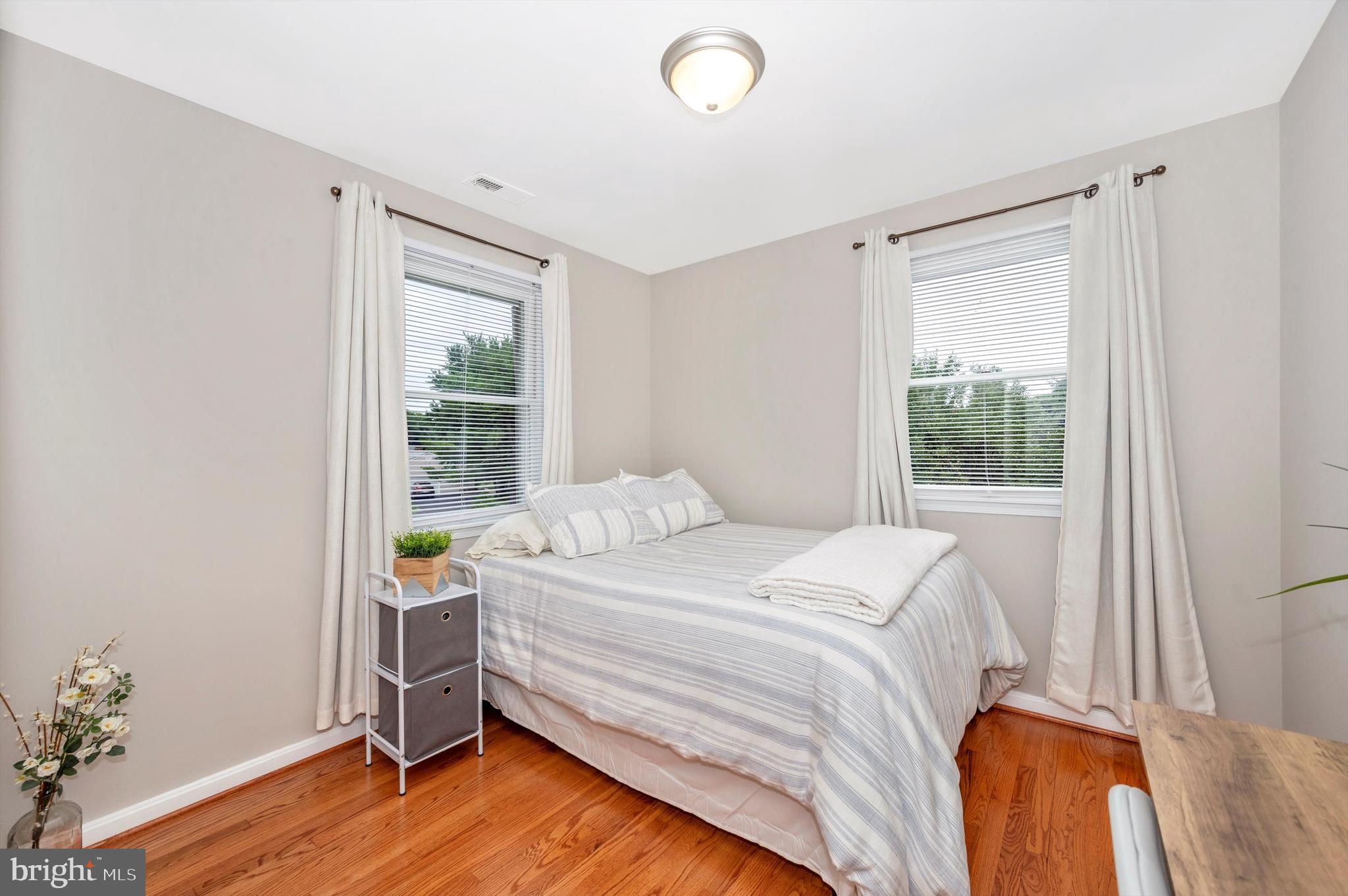 MONROVIA - Residential