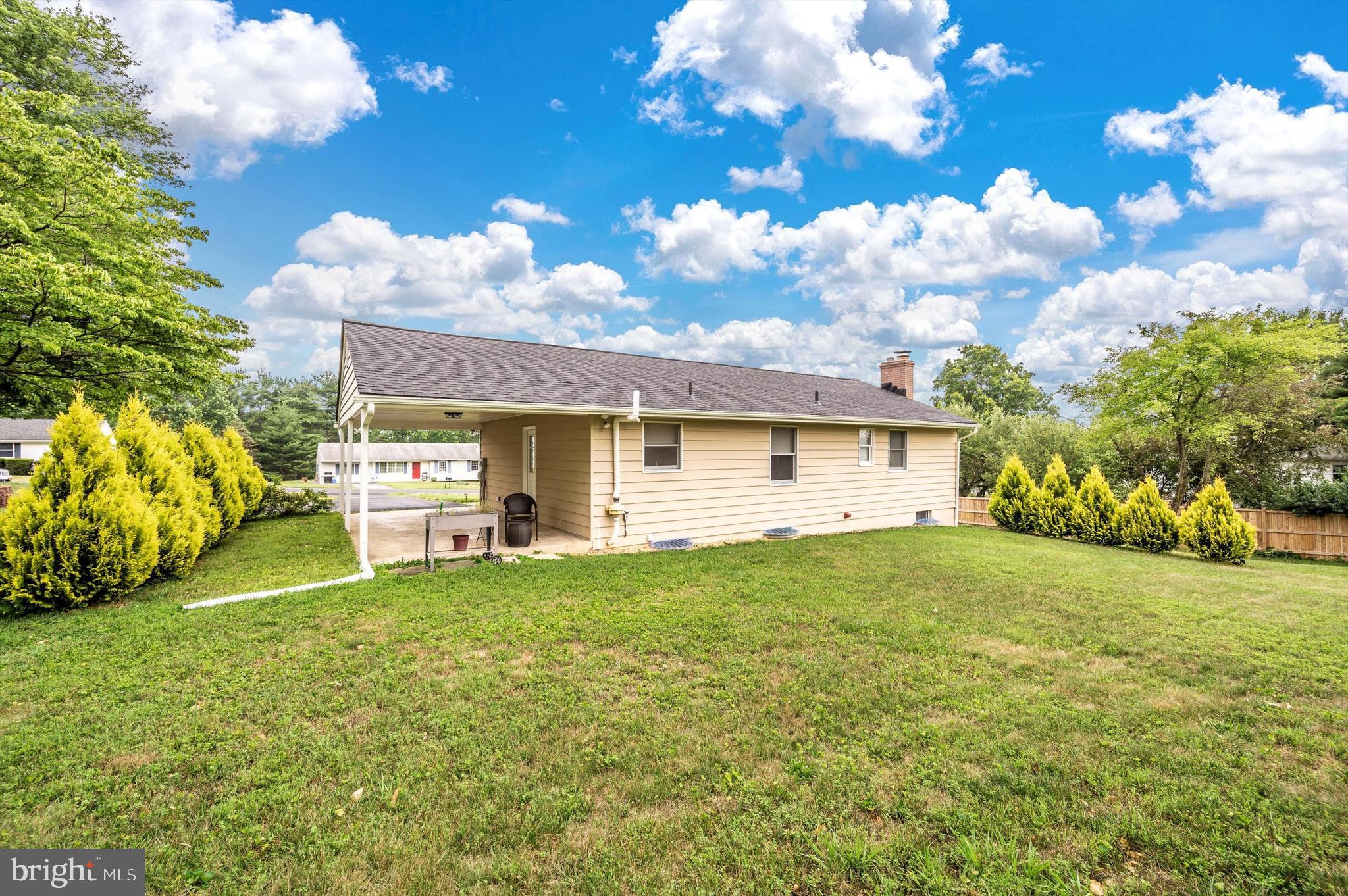 MONROVIA - Residential