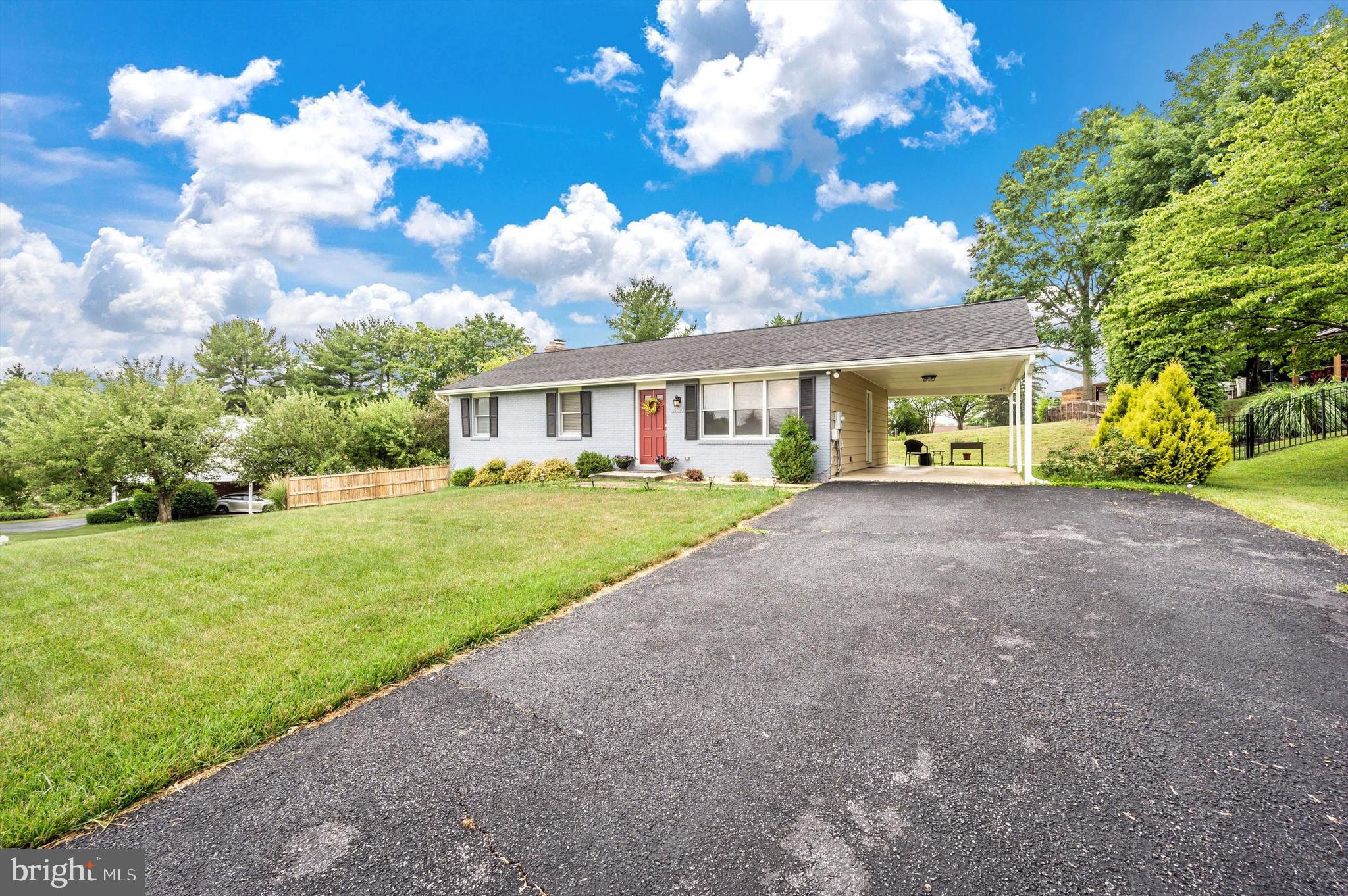 MONROVIA - Residential