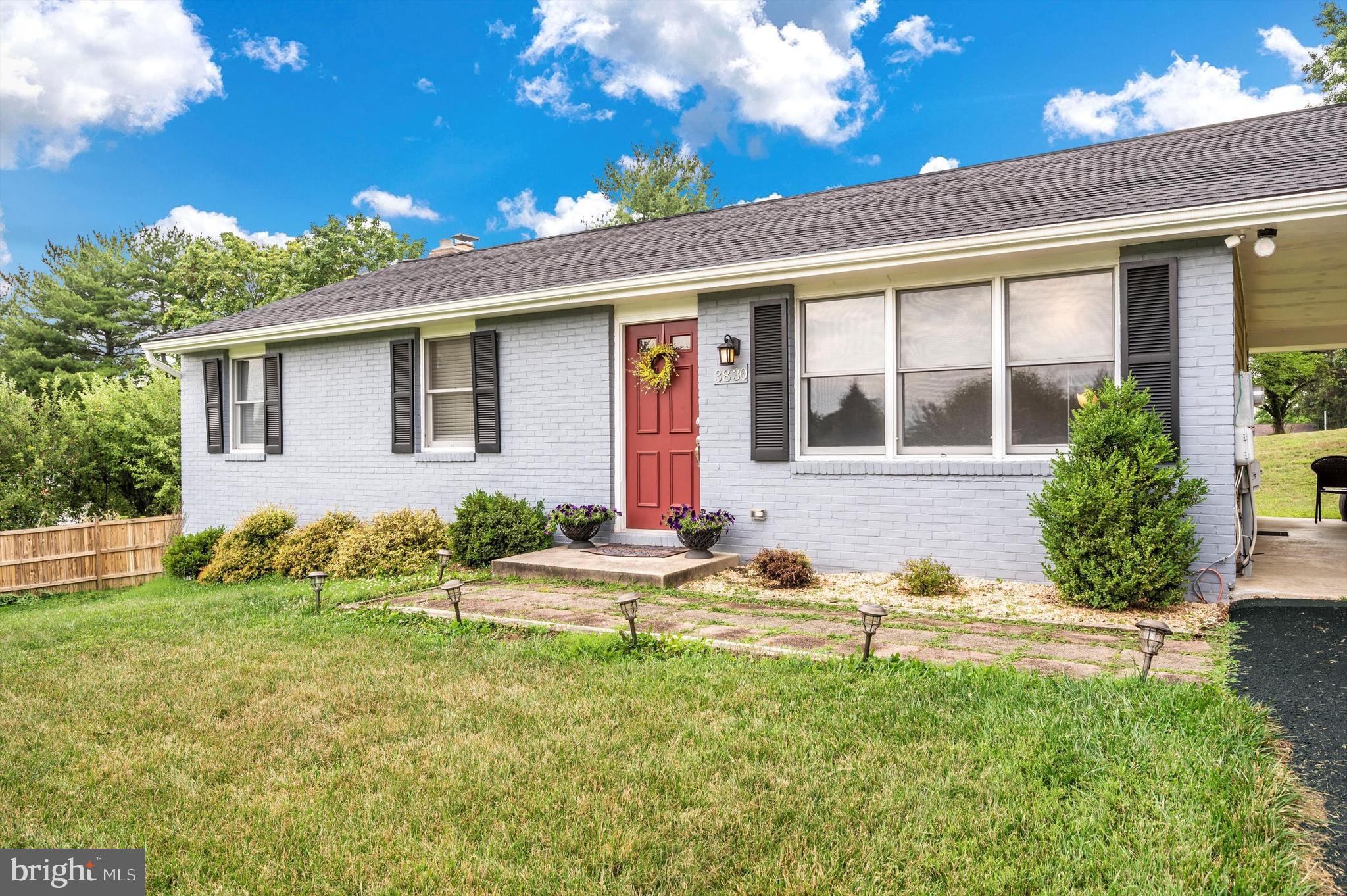 MONROVIA - Residential